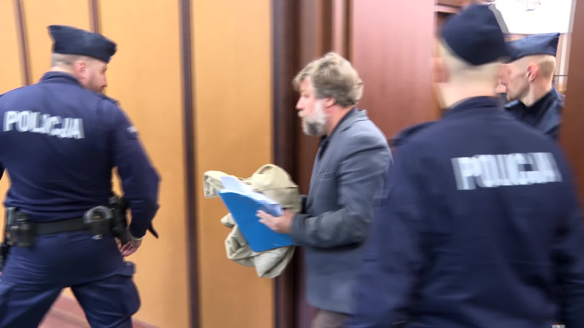 POLAND: Russian archaeologist detention