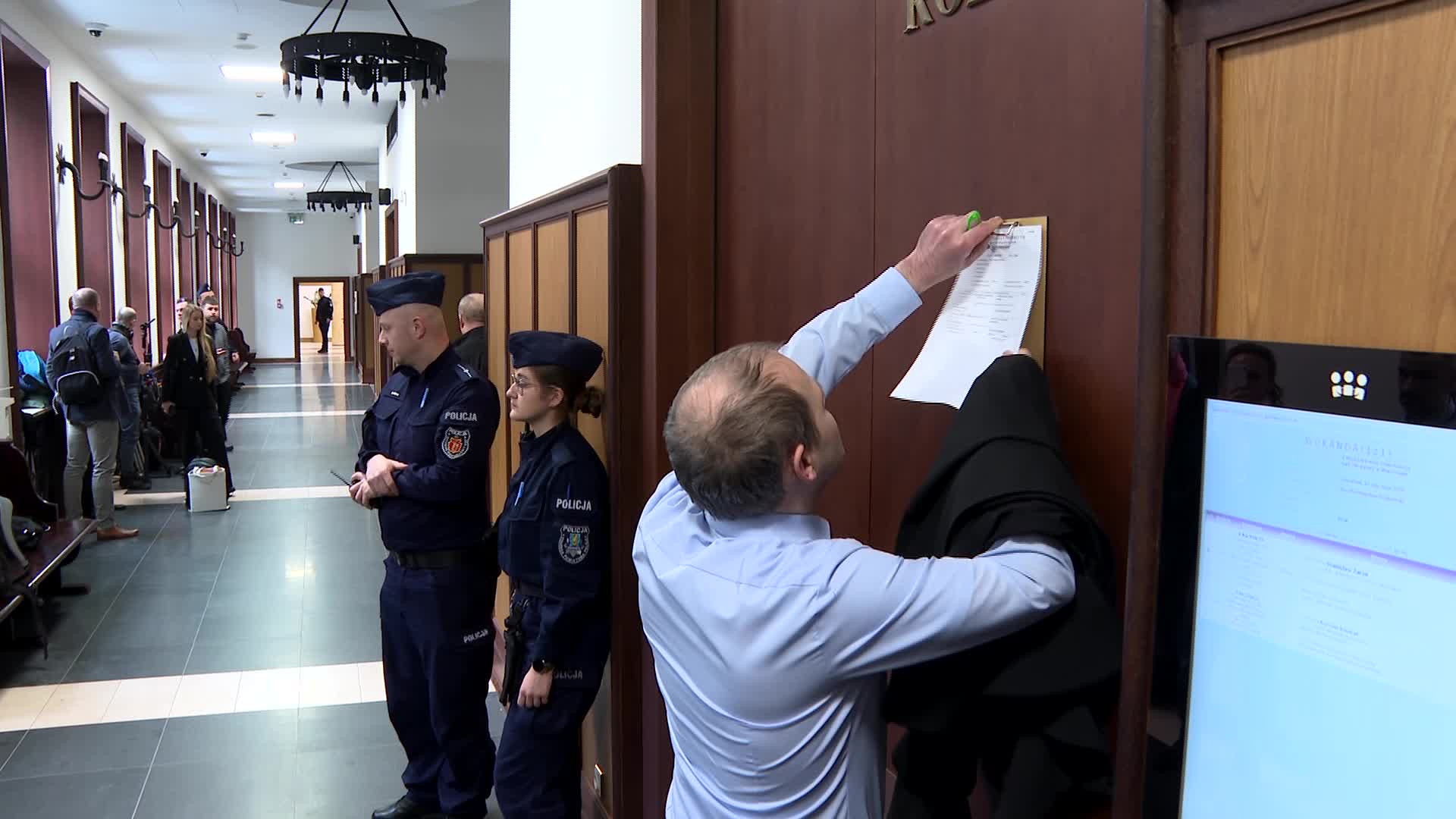 POLAND: Russian archaeologist detention