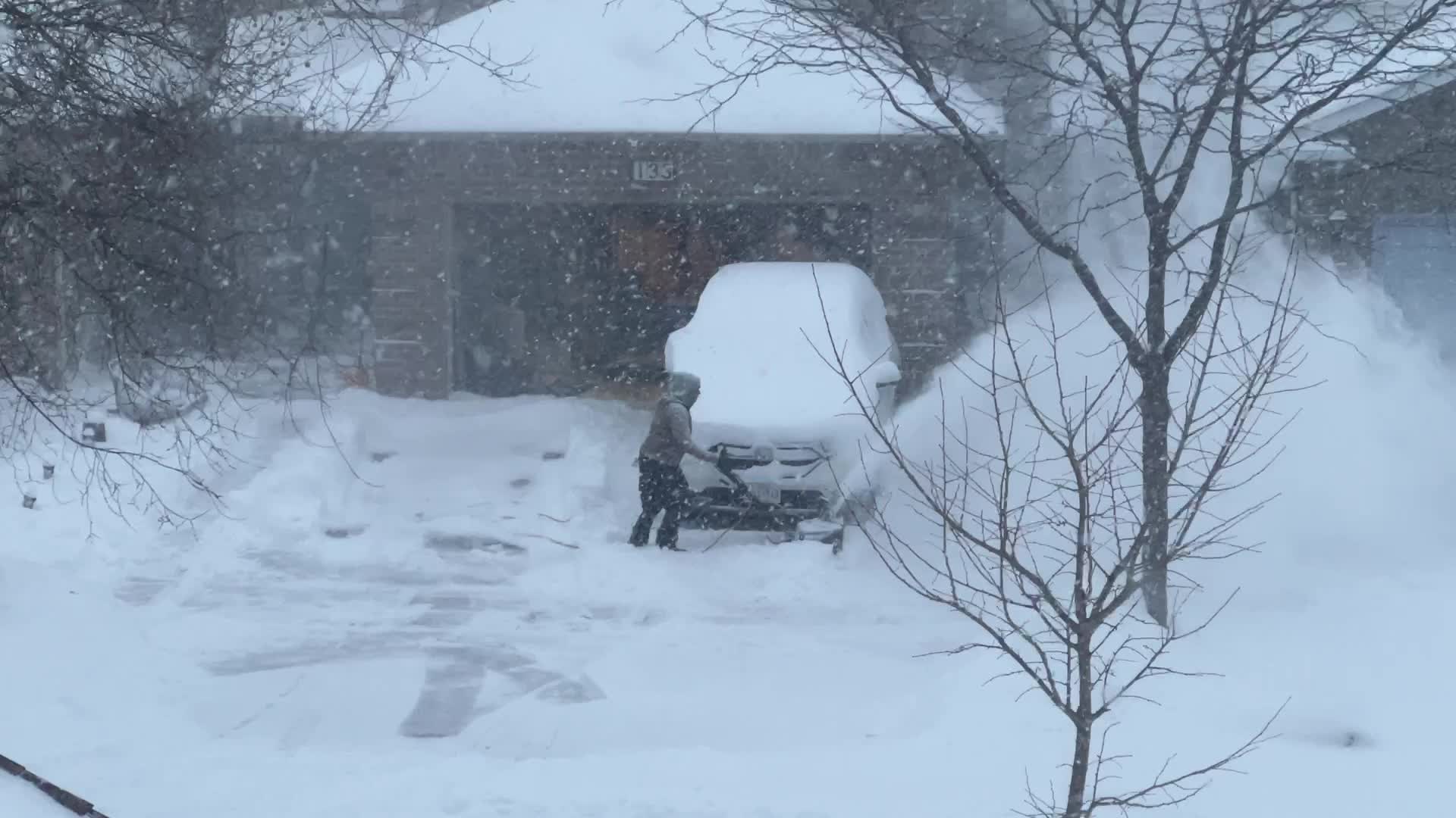 Biggest snowstorm of the winter season hits Toronto