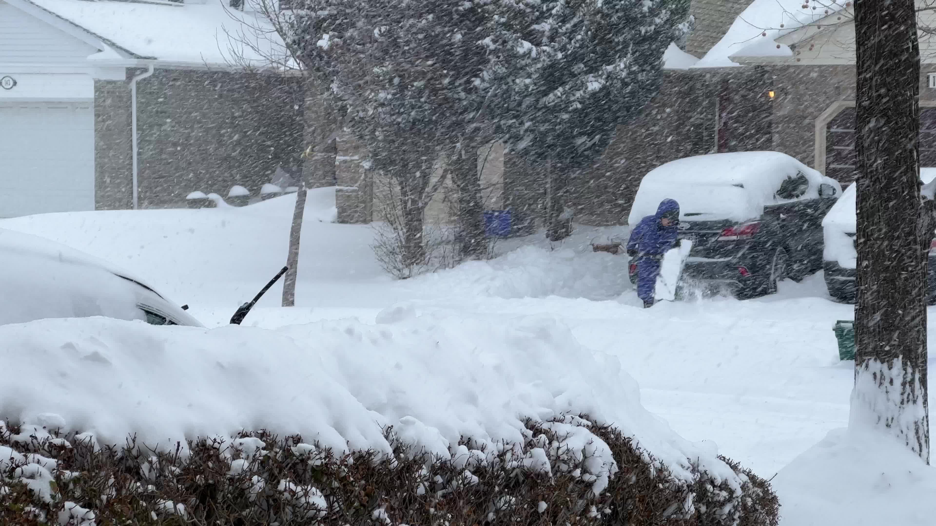 Biggest snowstorm of the winter season hits Toronto