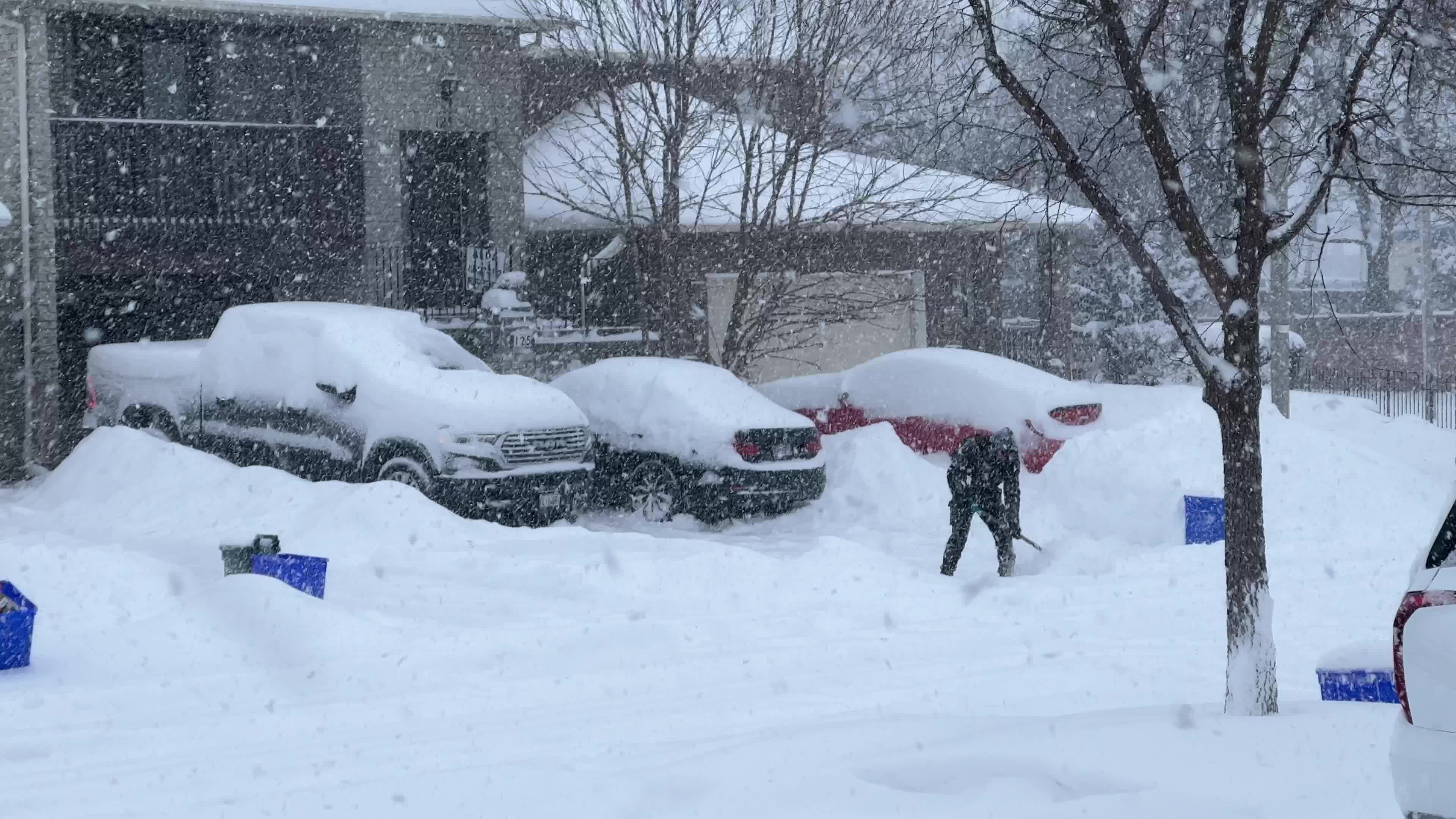 Biggest snowstorm of the winter season hits Toronto