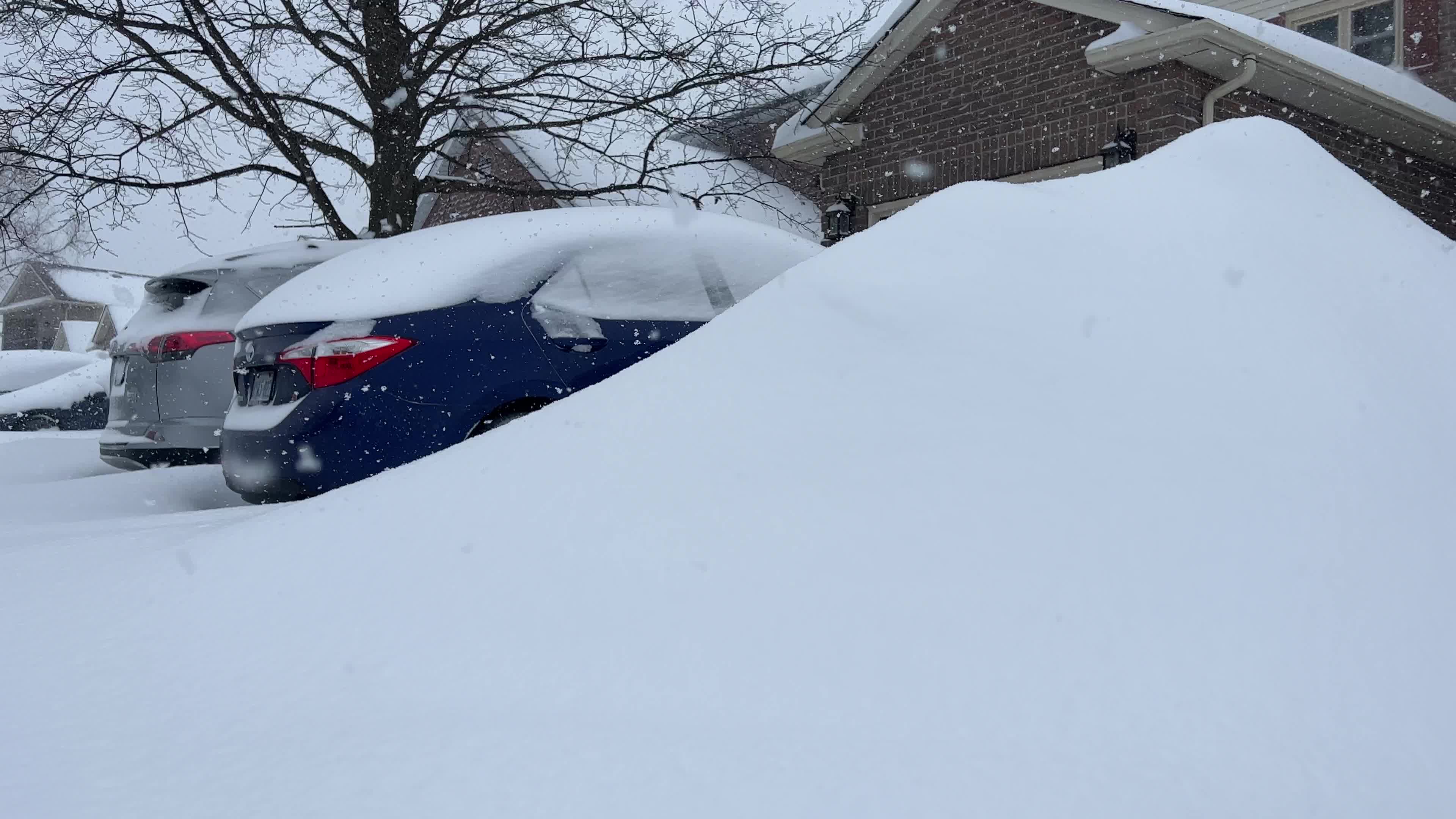 Biggest snowstorm of the winter season hits Toronto