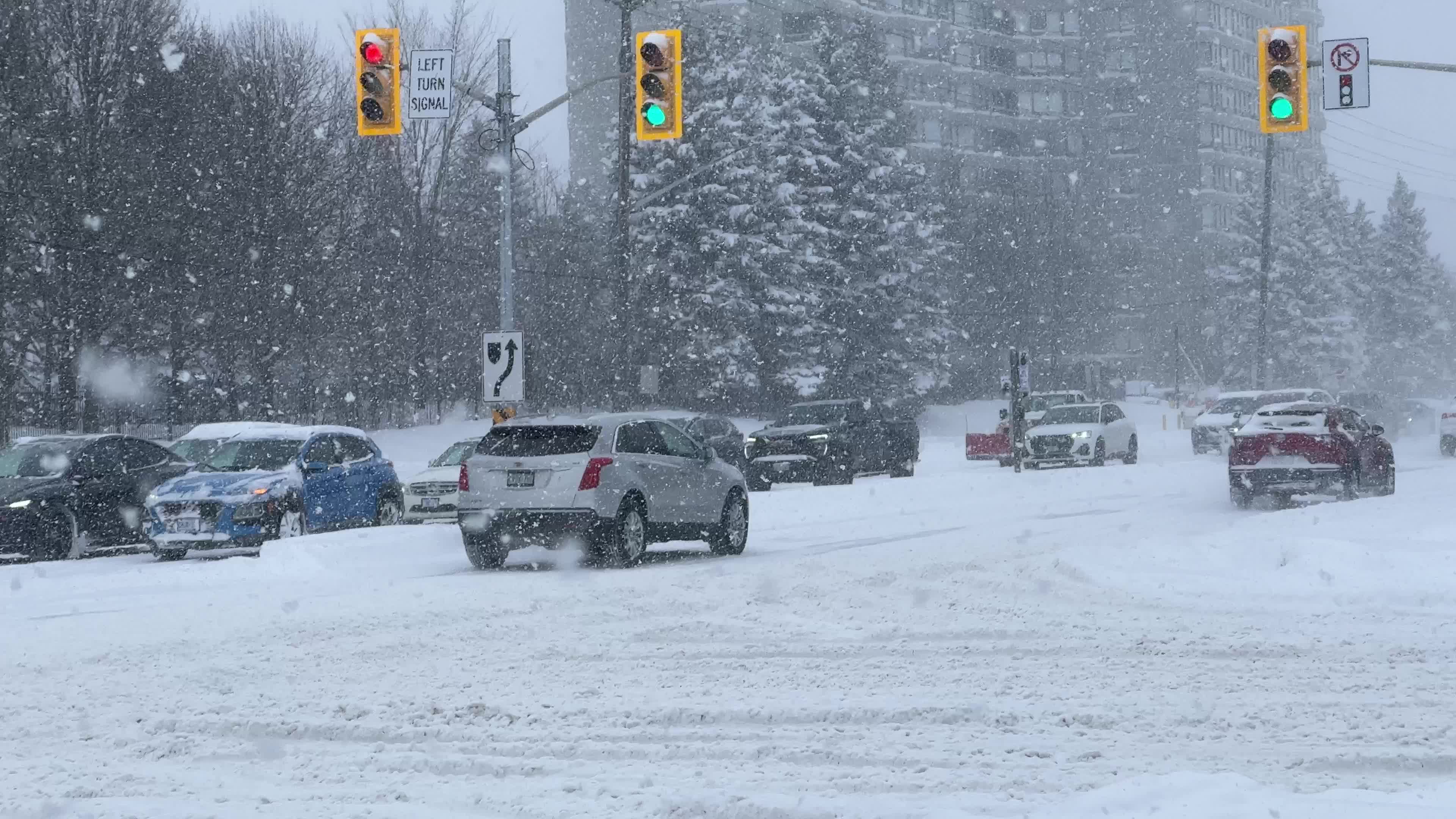 Biggest snowstorm of the winter season hits Toronto