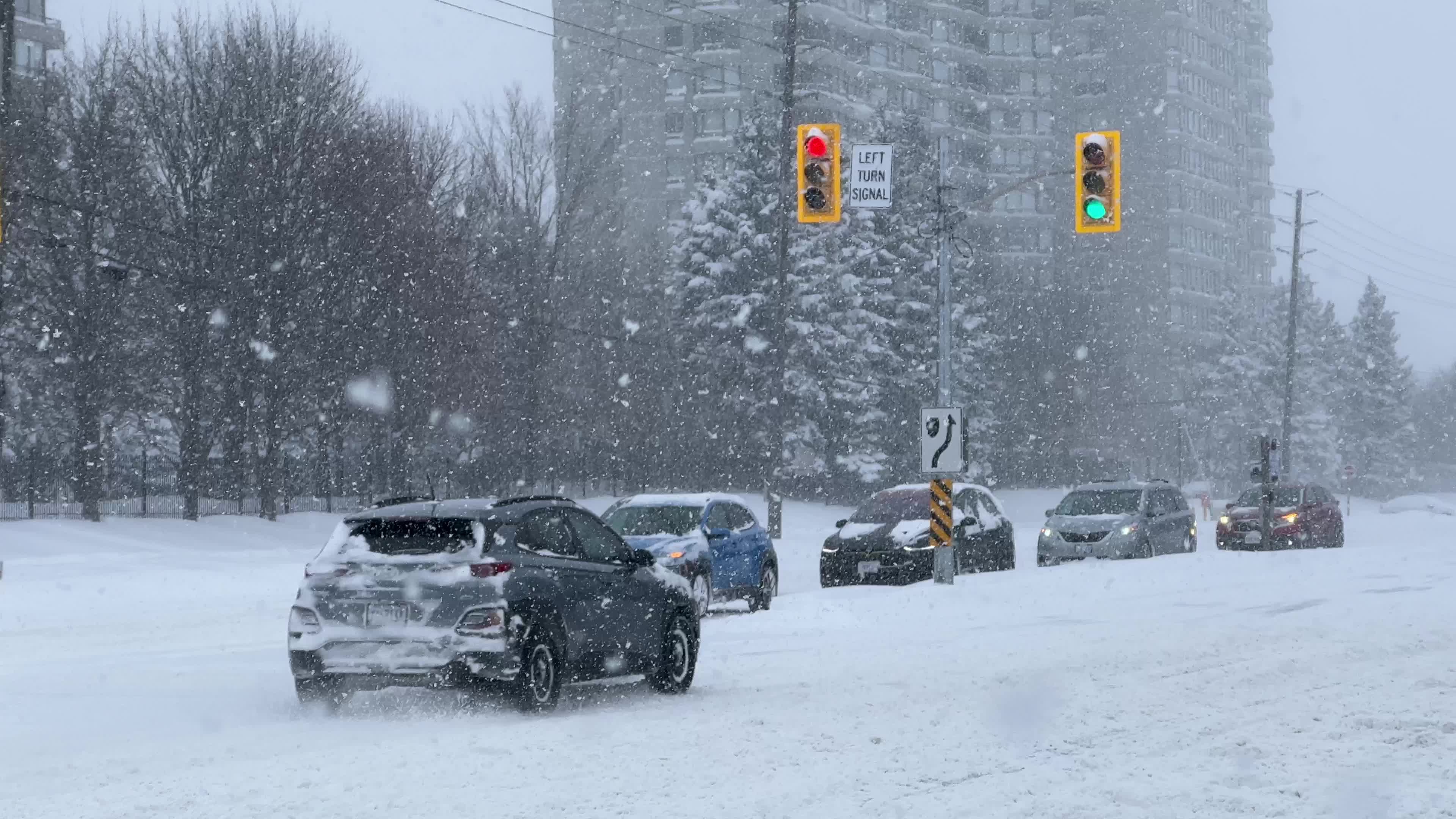 Biggest snowstorm of the winter season hits Toronto