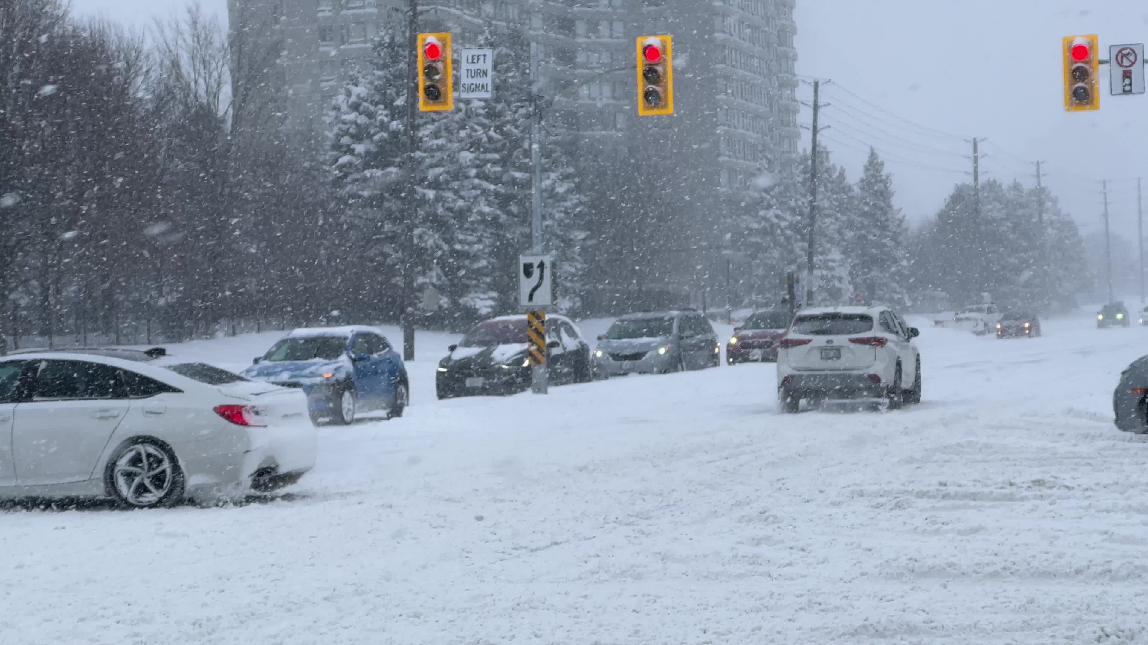 Biggest snowstorm of the winter season hits Toronto