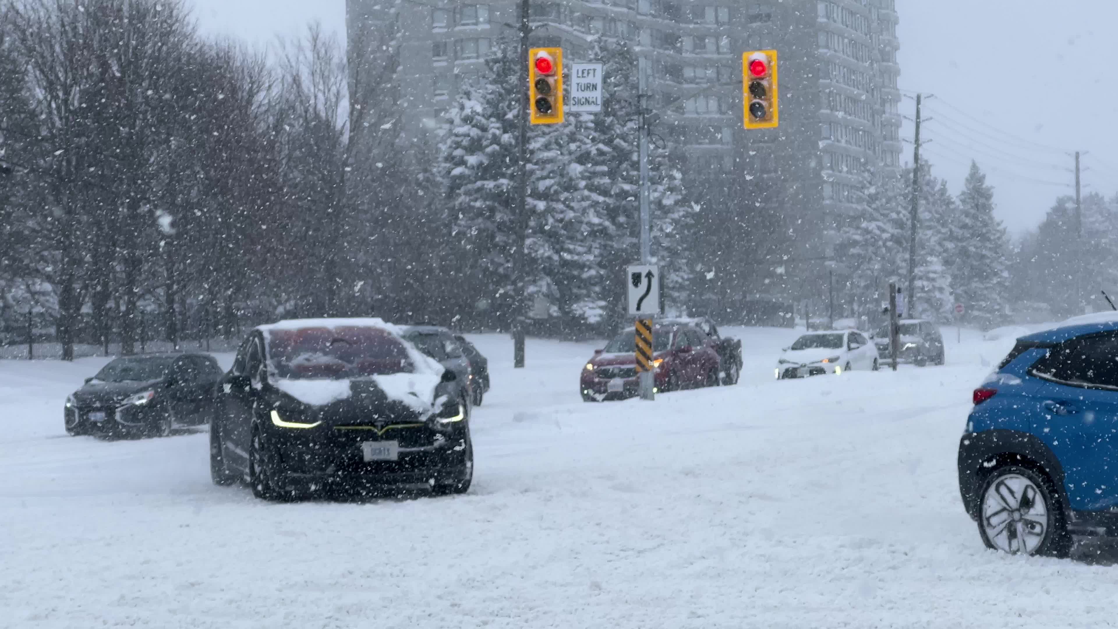 Biggest snowstorm of the winter season hits Toronto