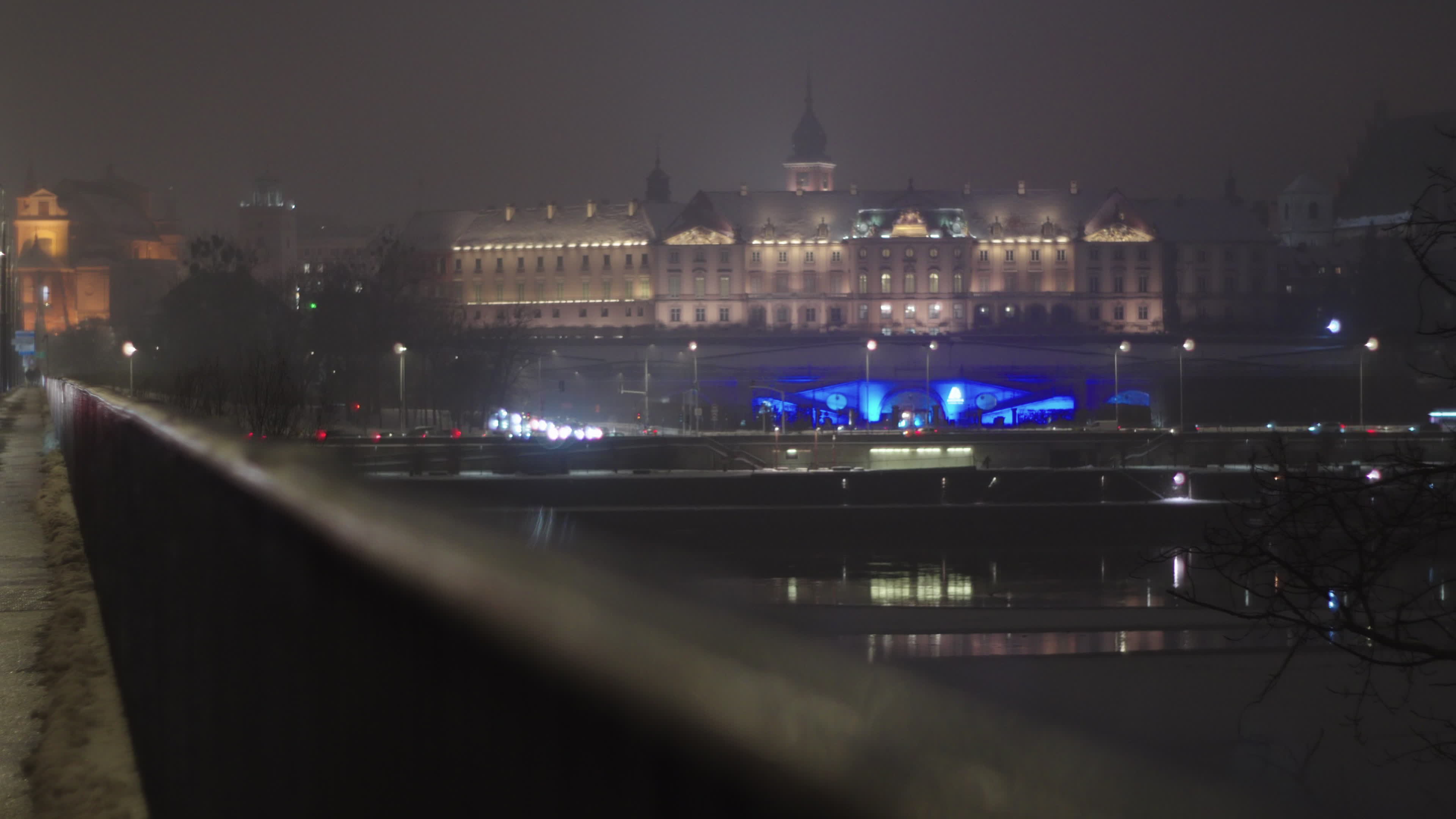 Freezing rain and ice cause major disruptions across Poland