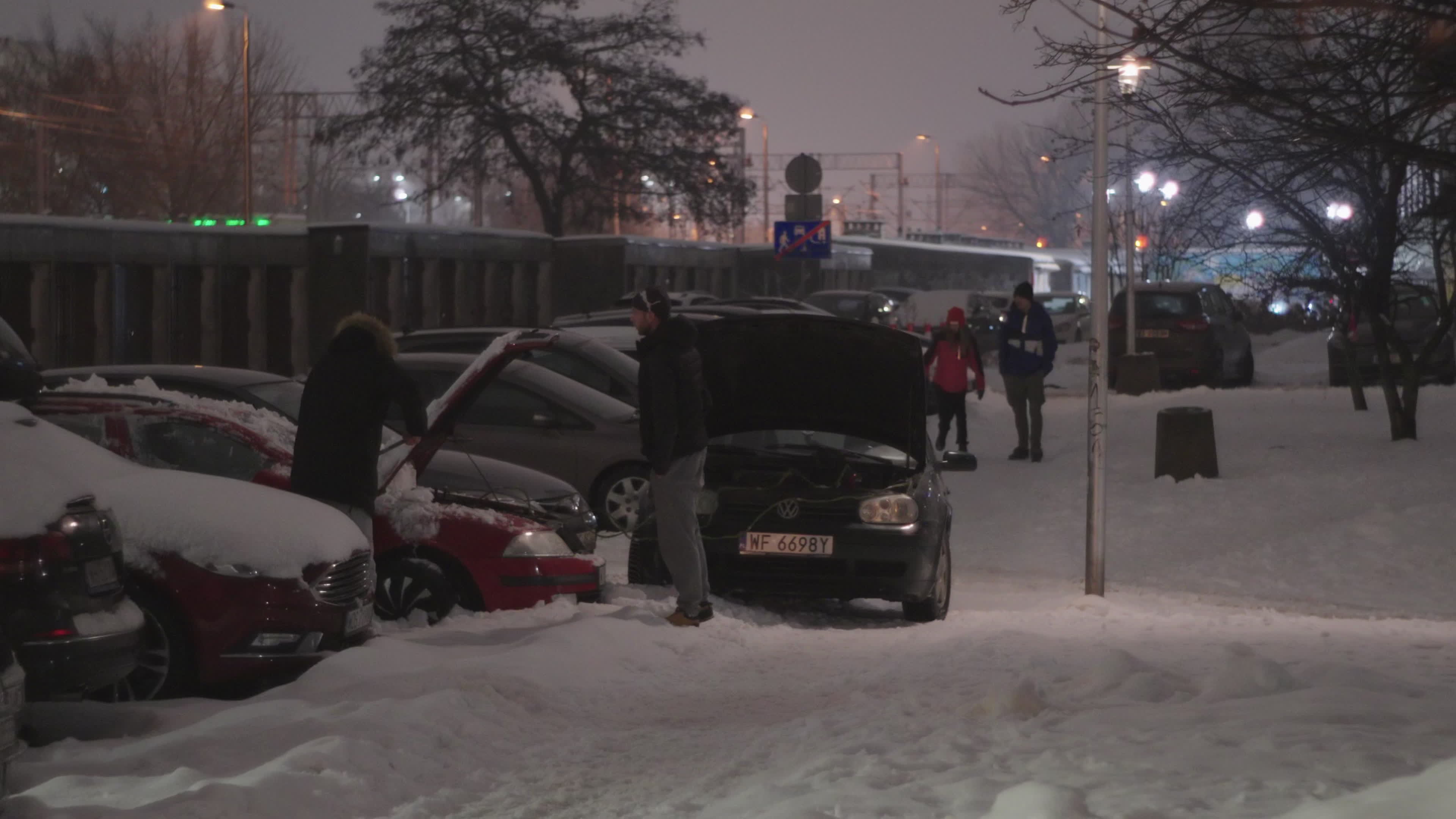 Freezing rain and ice cause major disruptions across Poland