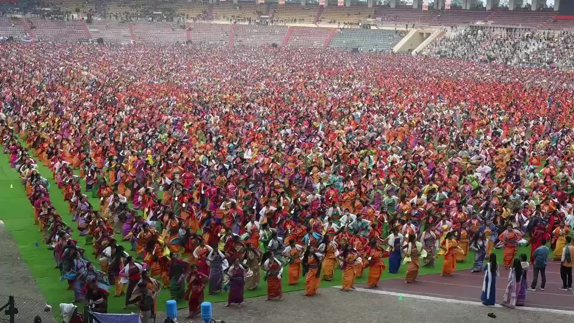 10,000 artistes prepare for Bagurumba world record in India