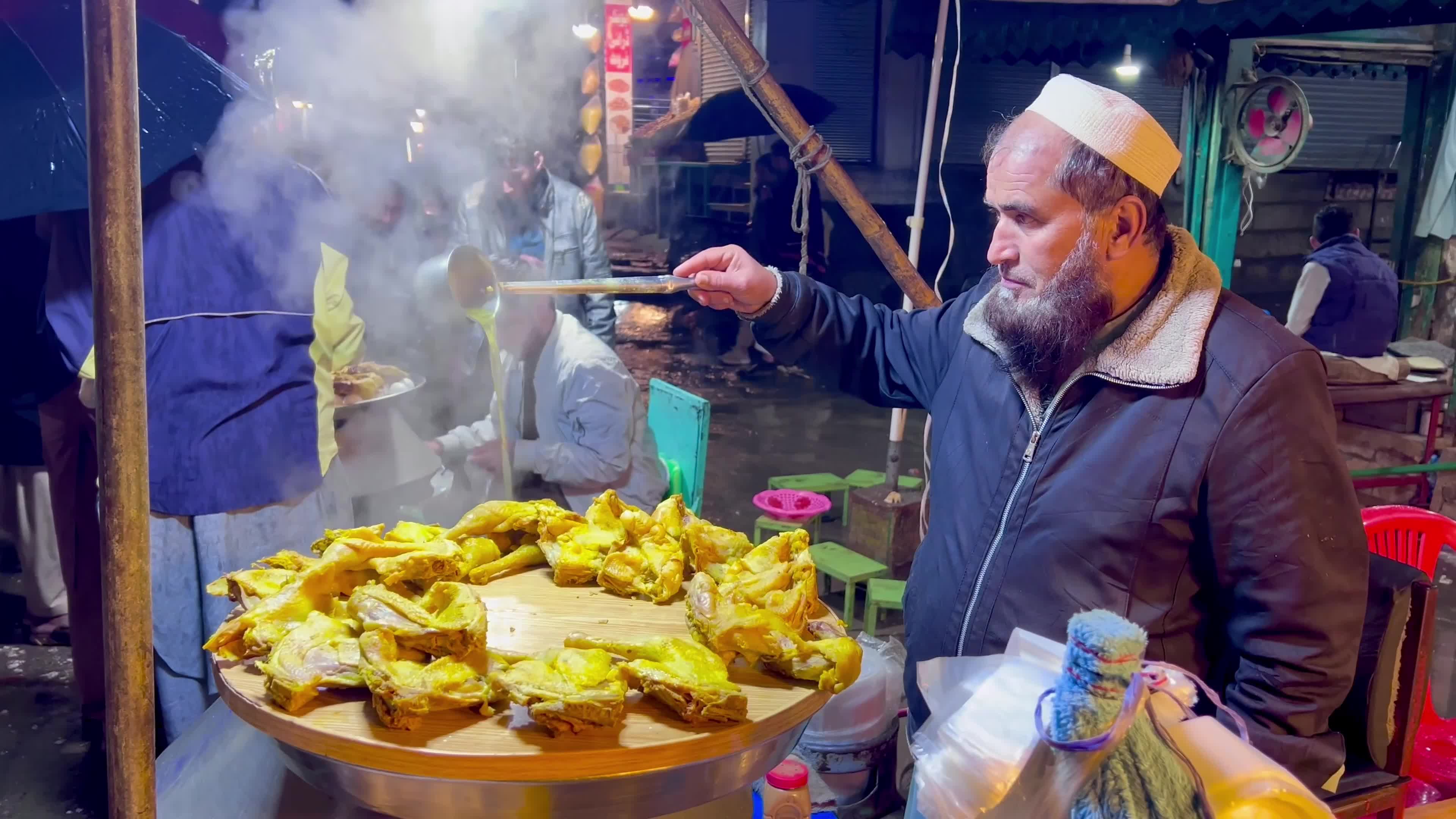 Chicken soup sale in demand as cold weather grips Pakistan 