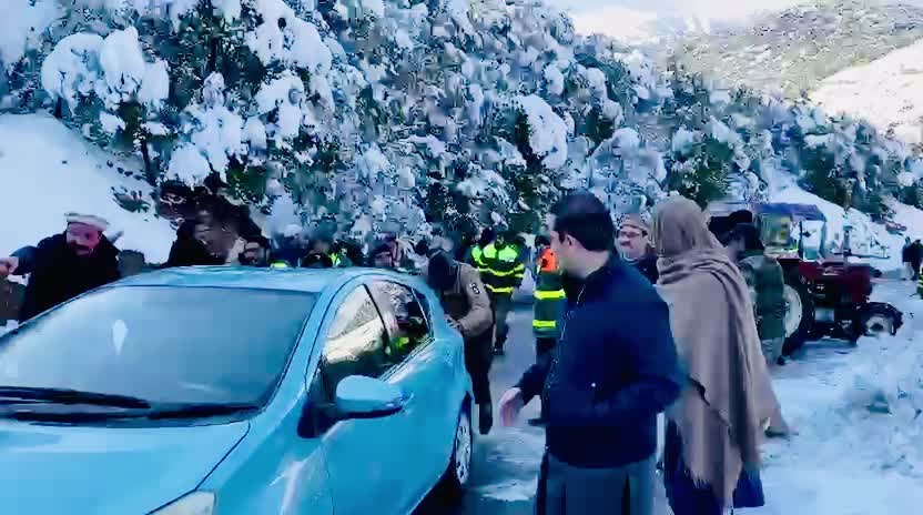 Over 1,500 people rescued after heavy snowfall in KP’s Tirah Valley; rescue operations continue
