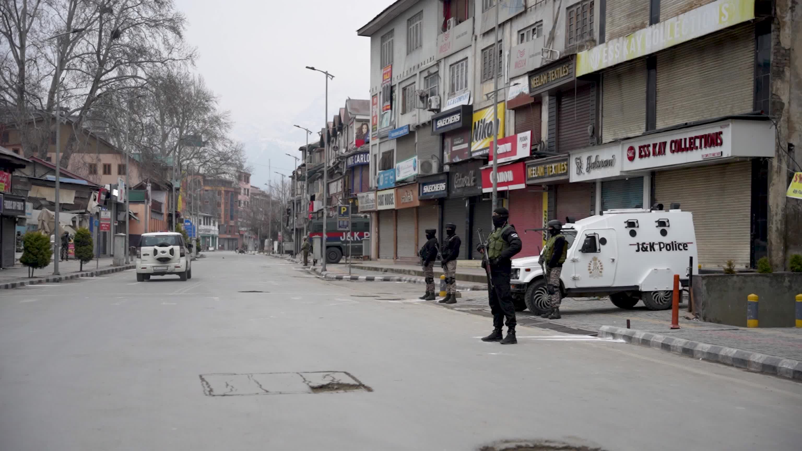 India's 77th republic day celebrated in Kashmir.