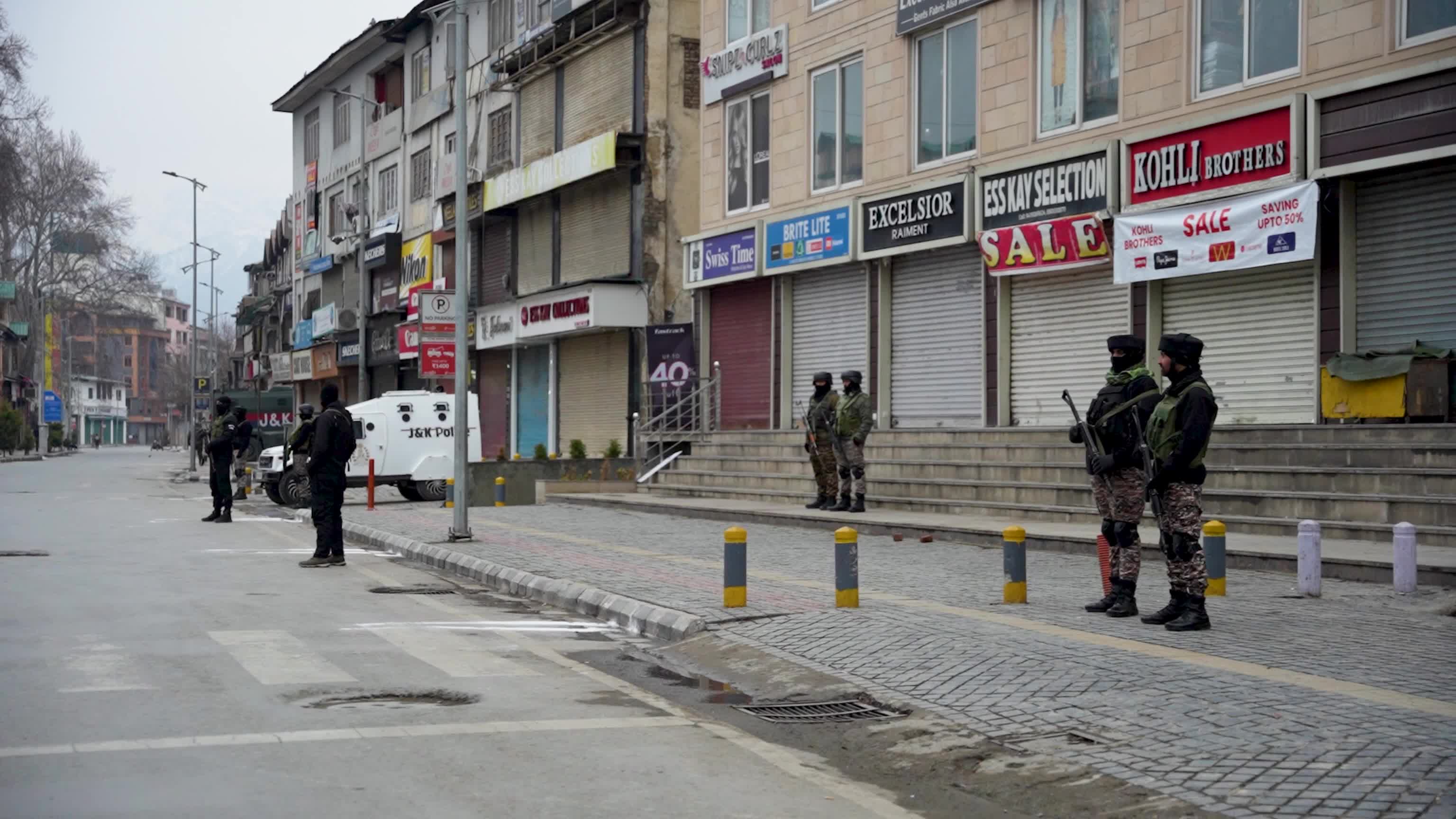 India's 77th republic day celebrated in Kashmir.