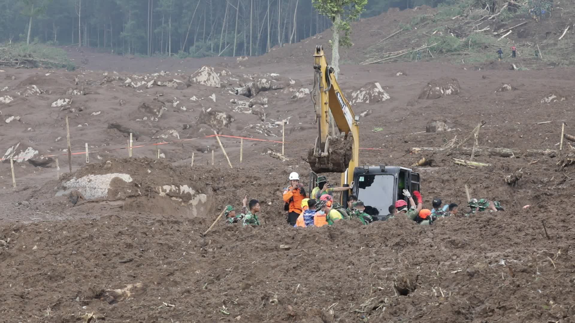 Indonesia landslide death toll rises to 17, dozens missing
