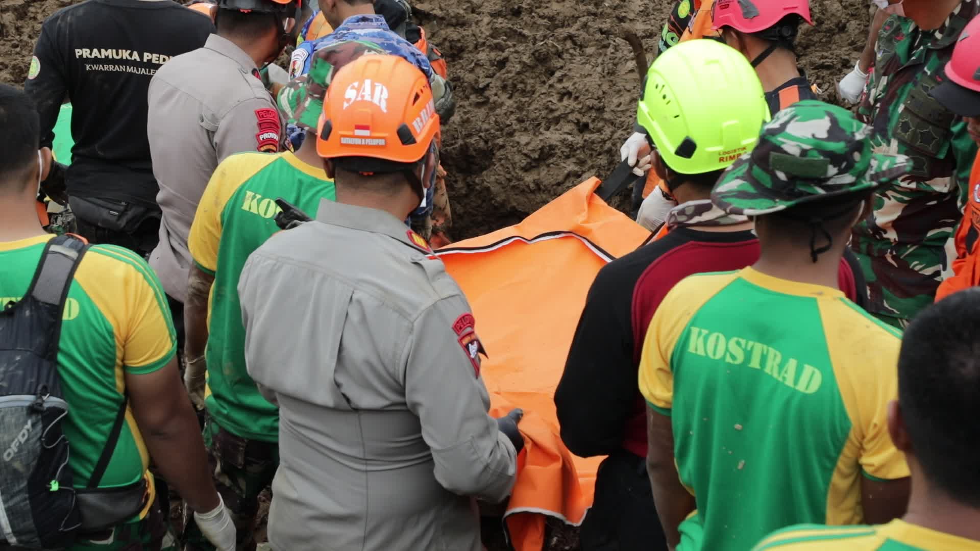 Indonesia landslide death toll rises to 17, dozens missing
