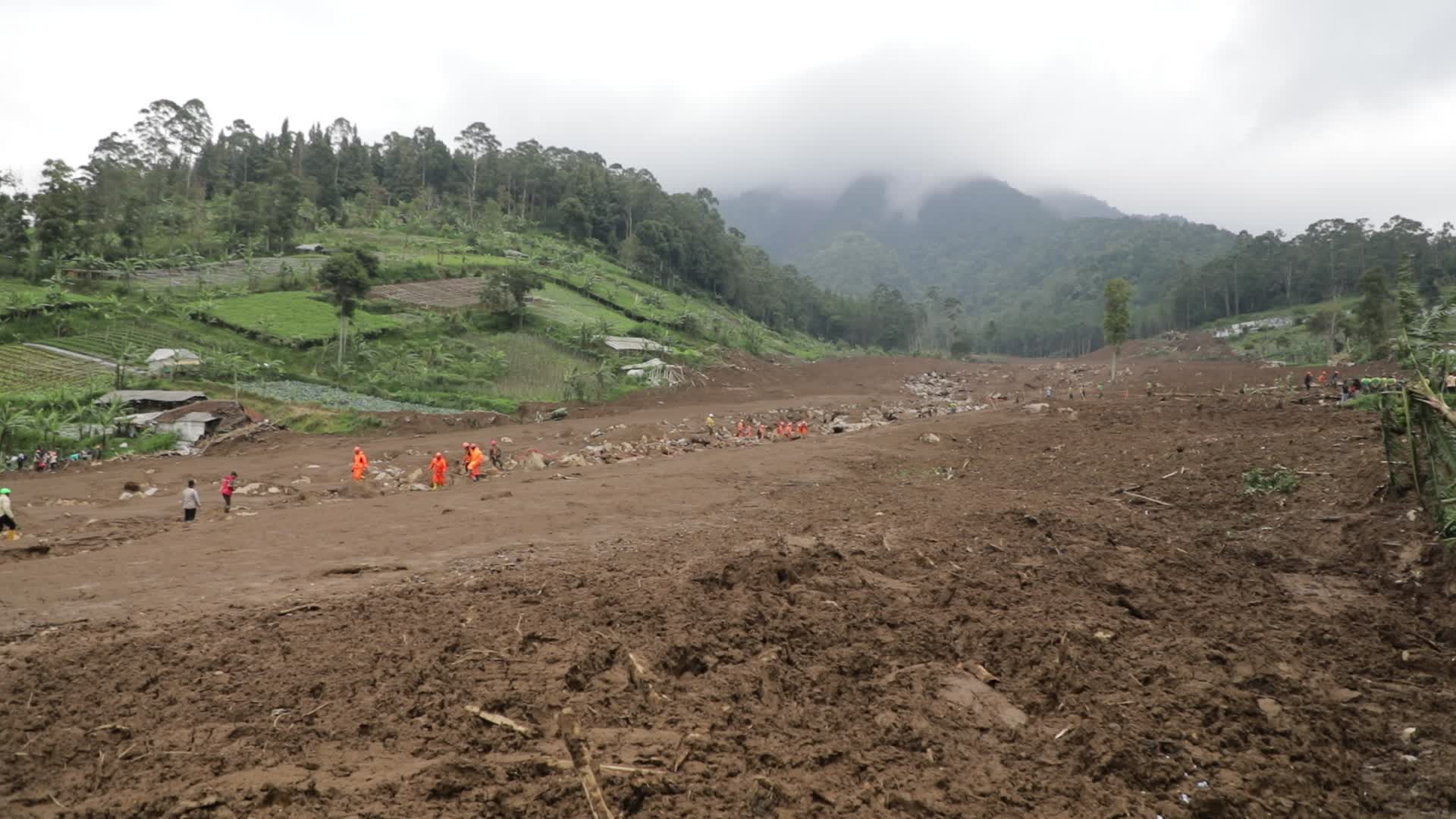 Indonesia landslide death toll rises to 17, dozens missing