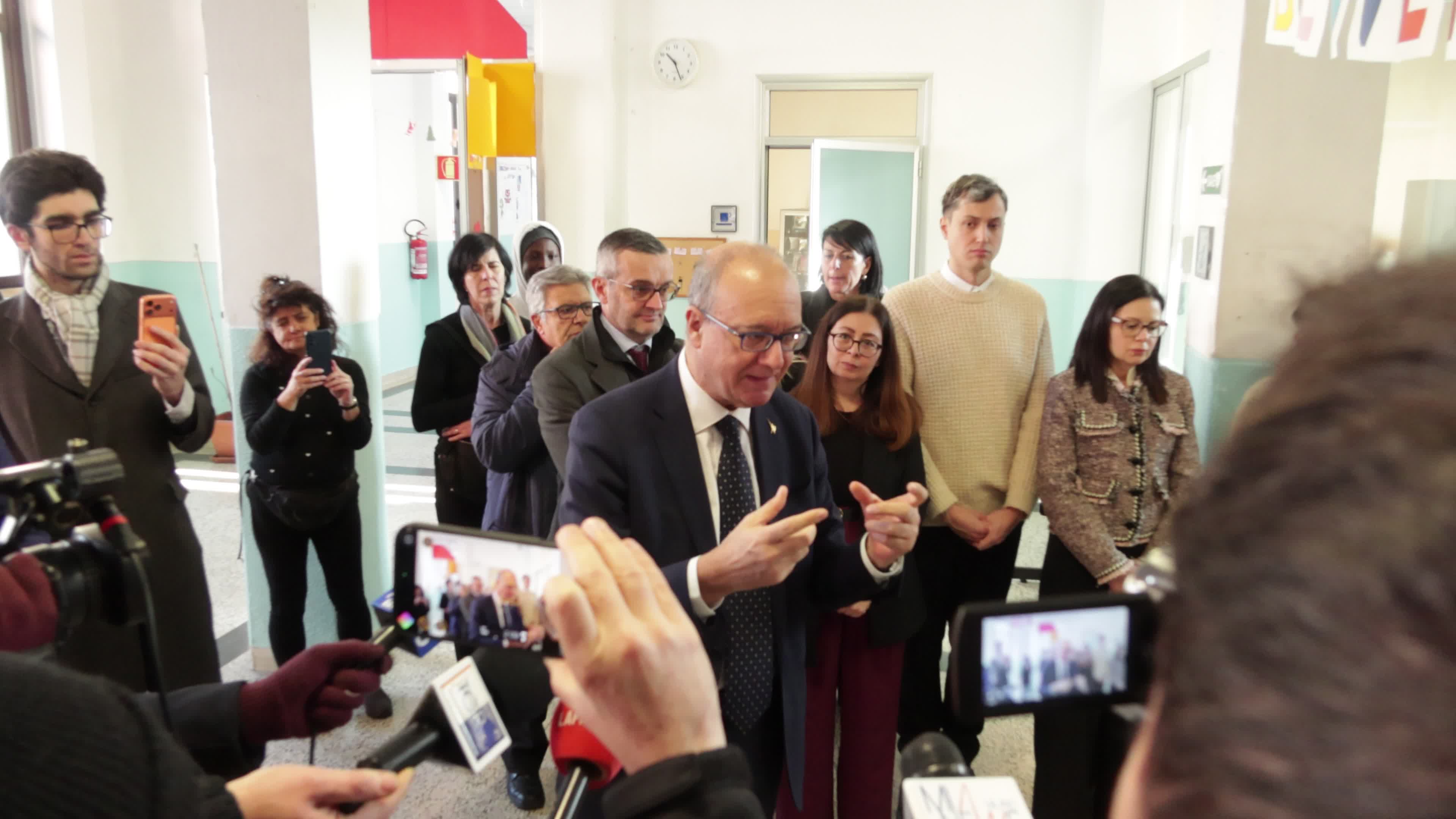 The institutional visit of the italian Minister of Education Giuseppe Valditara at the Marcello Candia Comprehensive School in the Corvetto district in Milan