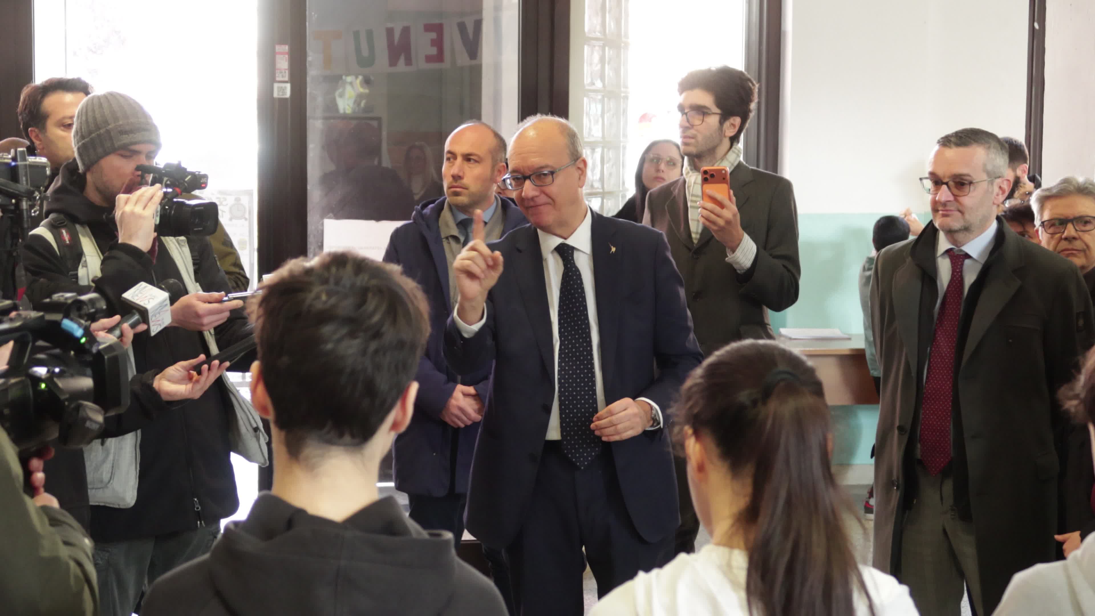 The institutional visit of the italian Minister of Education Giuseppe Valditara at the Marcello Candia Comprehensive School in the Corvetto district in Milan