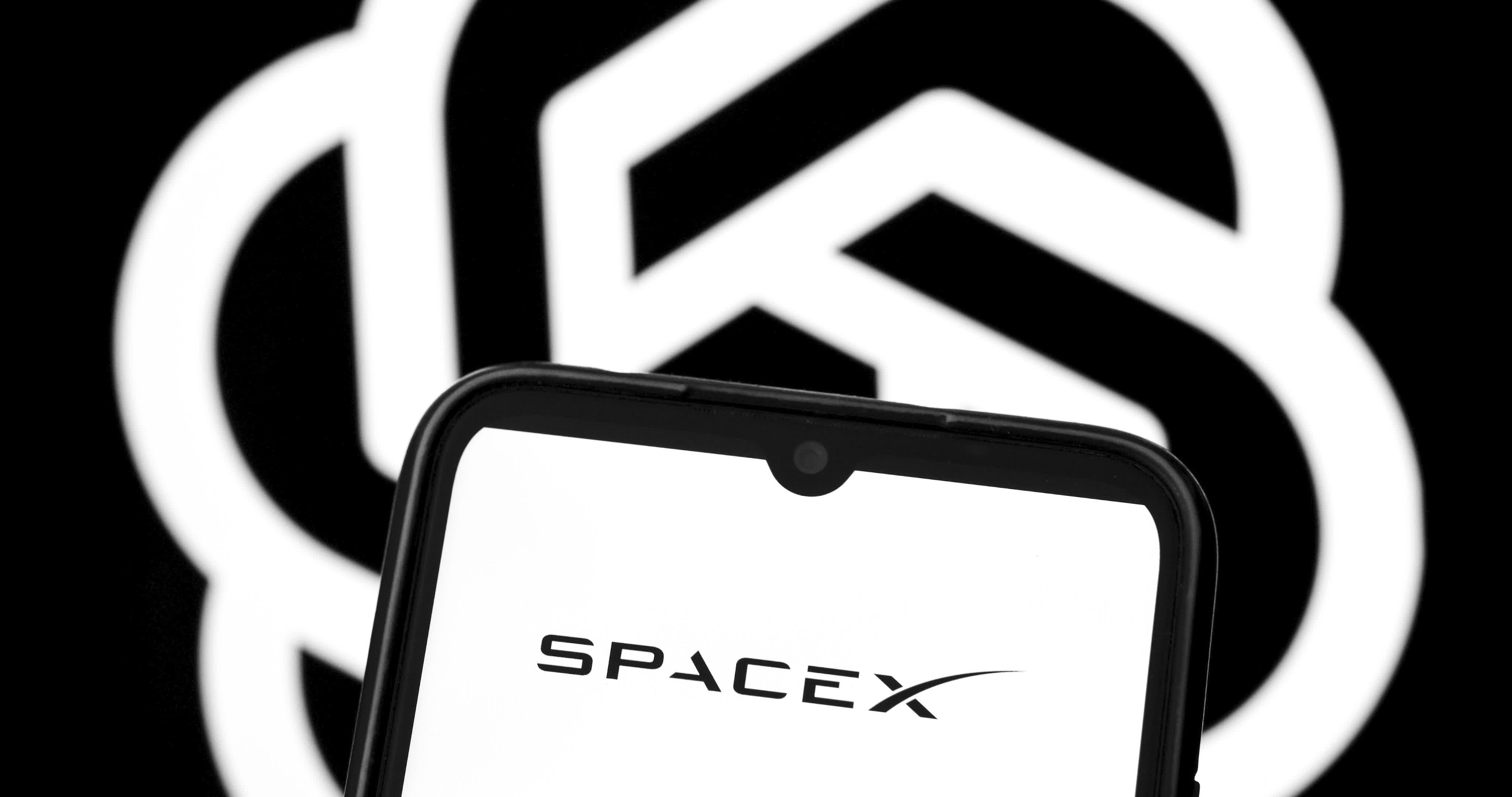 SpaceX in merger talks with other Musk companies ahead of IPO