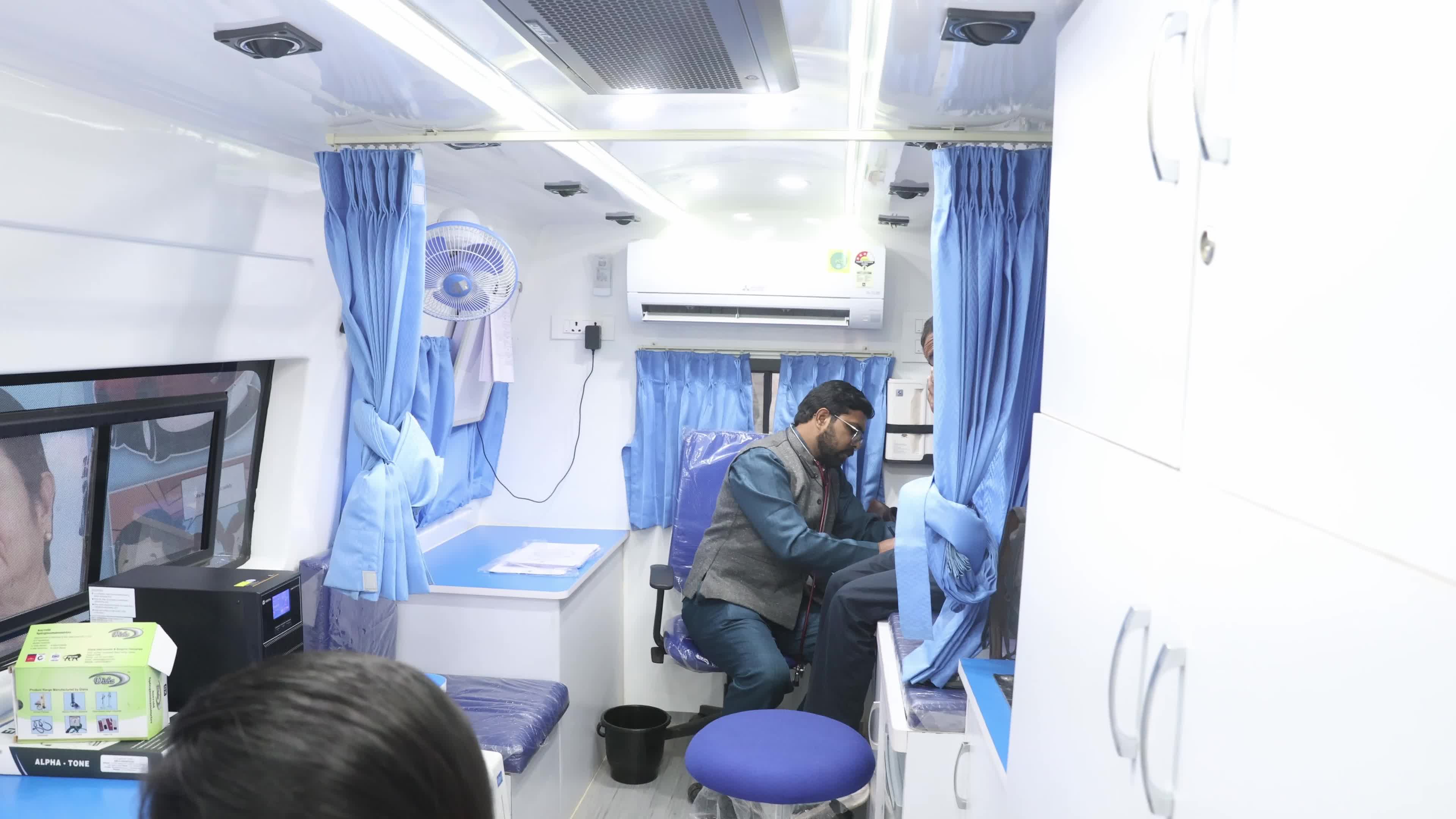Mobile Medical Clinic In Kolkata, India