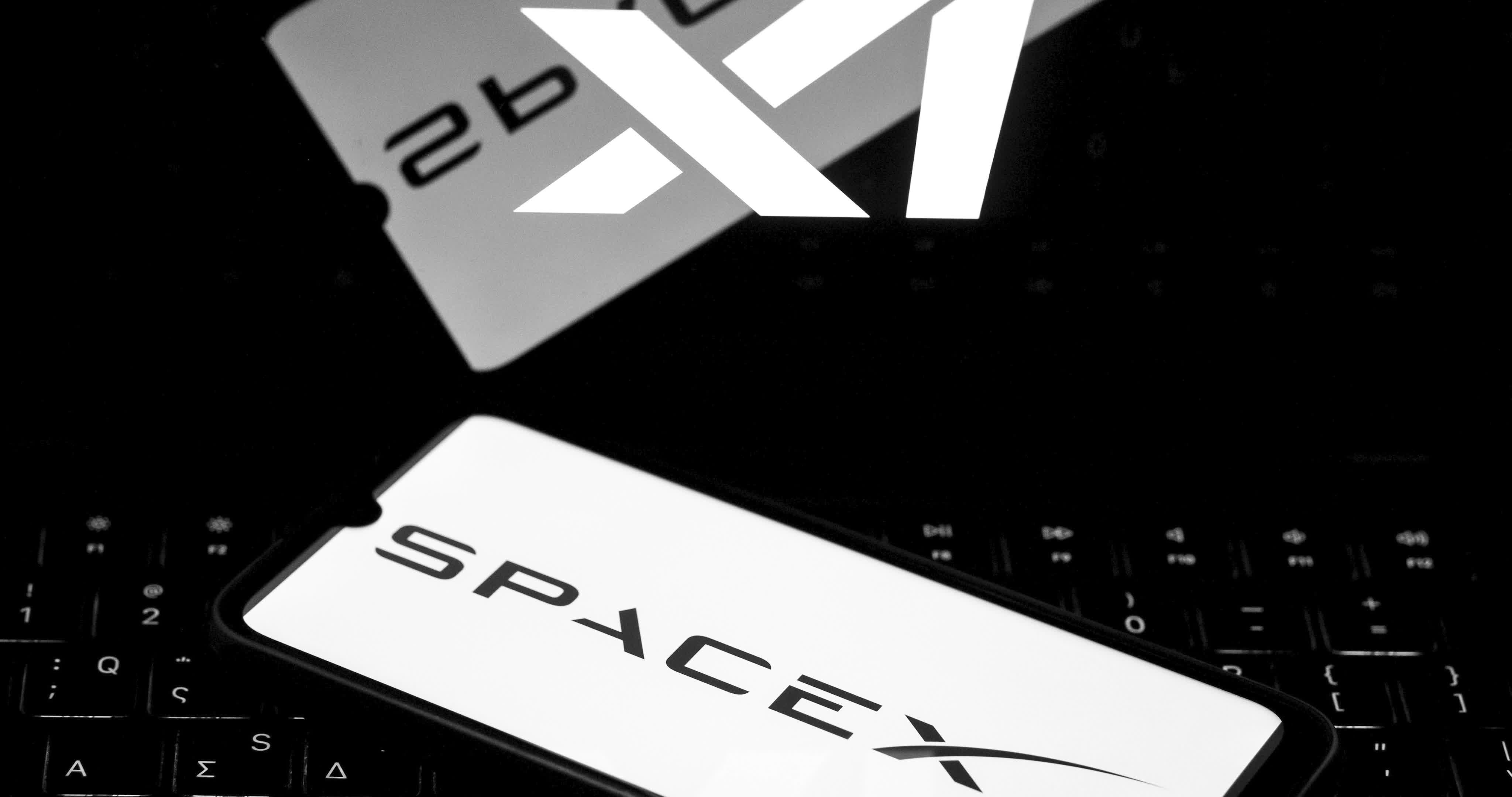 SpaceX - xAI