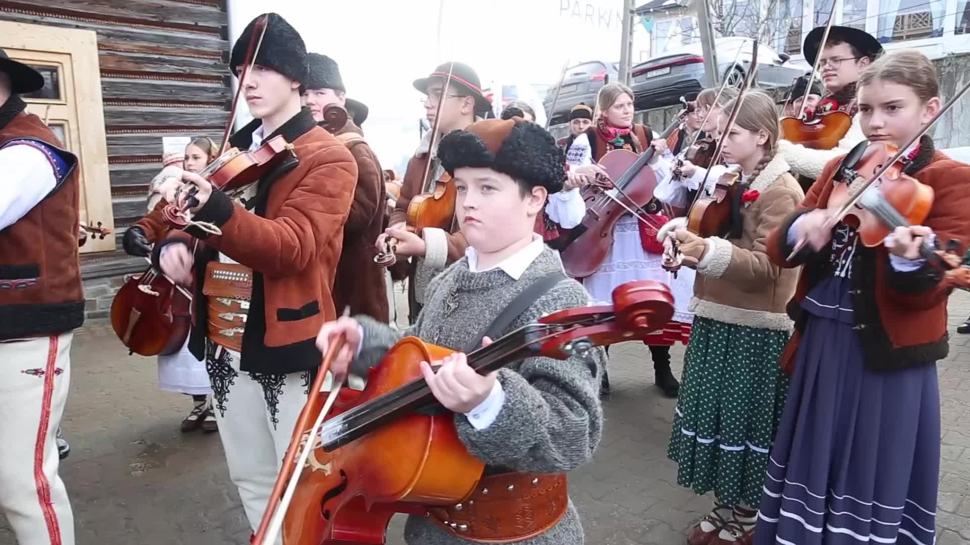 Highlander festival begins in Poland's south