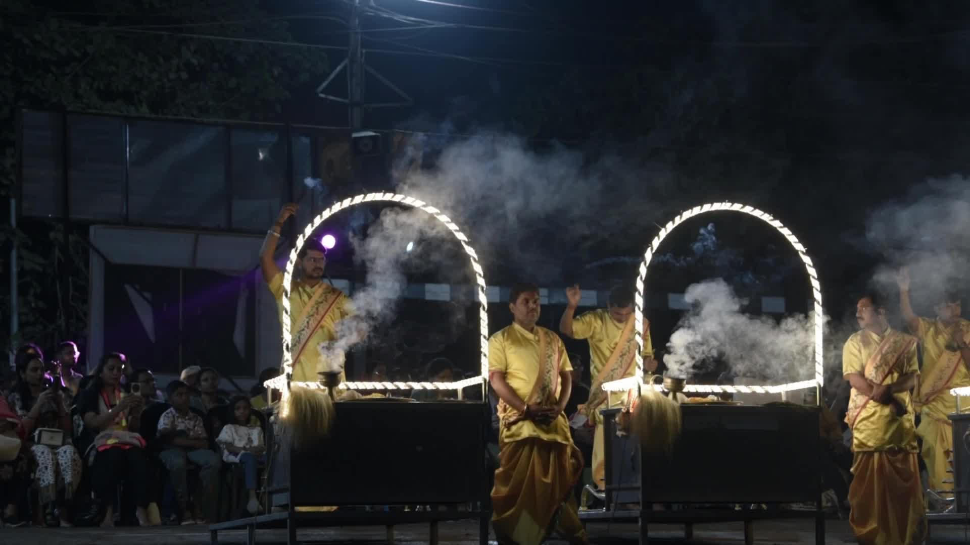 Ganga Aarti In Kolkata 
