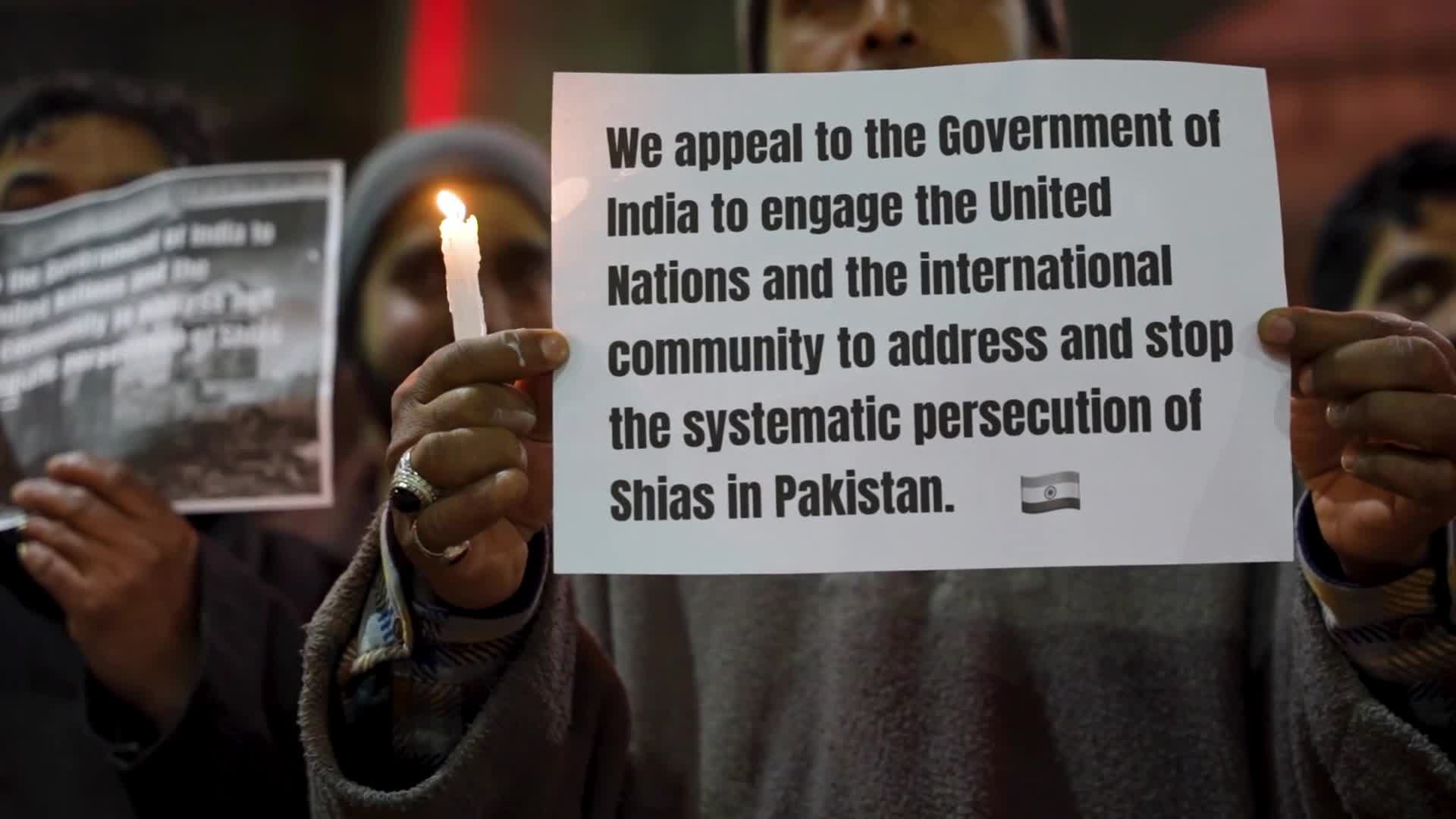 Srinagar Residents Protest Killings After Deadly Suicide Blast at Islamabad Shia Mosque