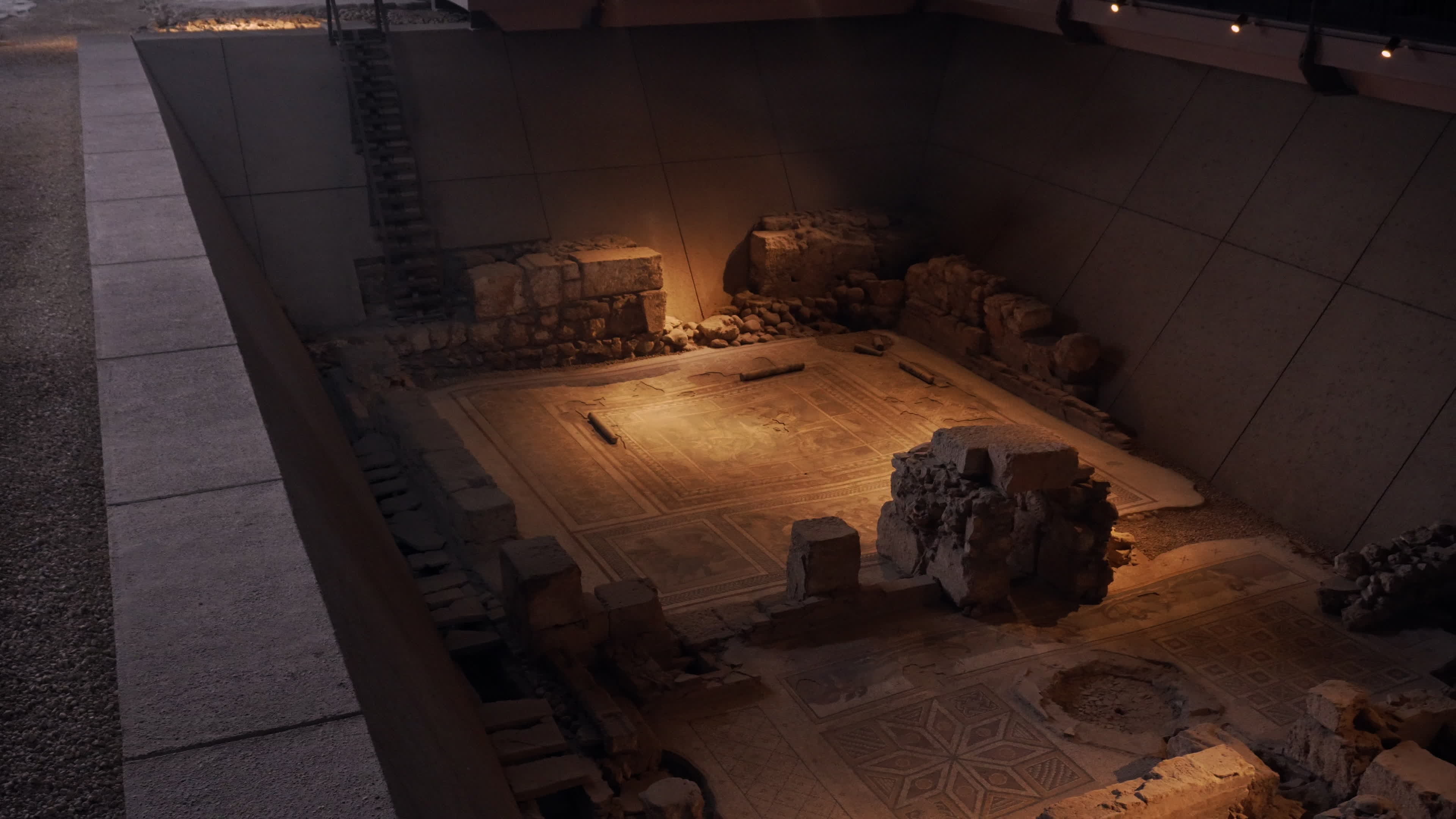 2000 year archeological site preserved inside a hotel in Antakya