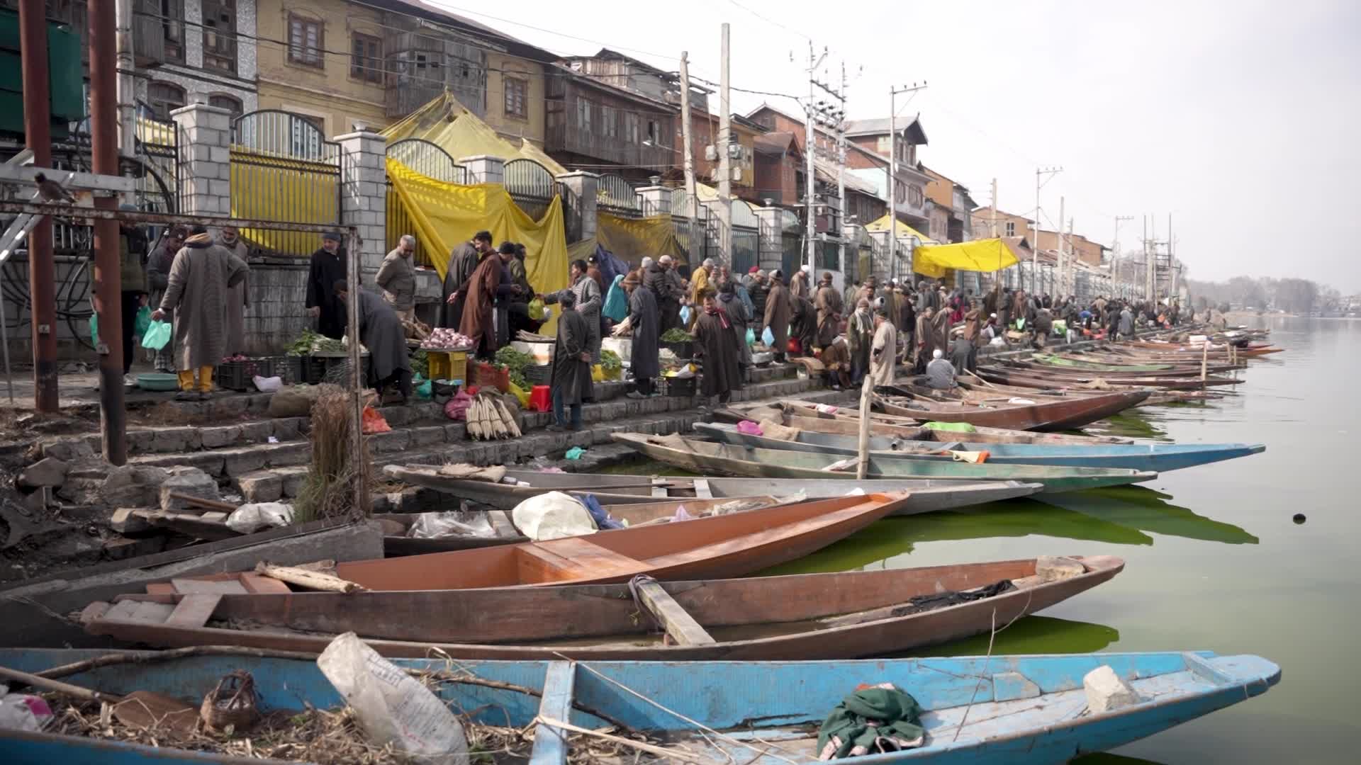 Flee Floating Vegetable Market in Srinagar.