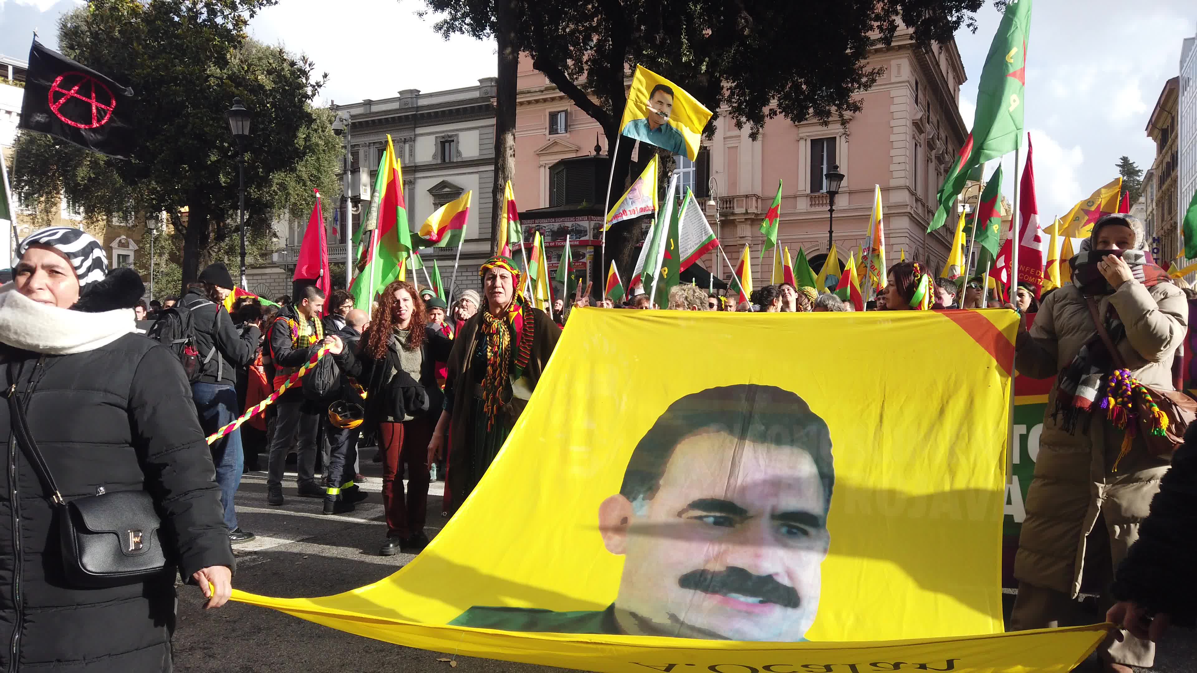 Demonstration in defence of Rojava and the release of Ocalan