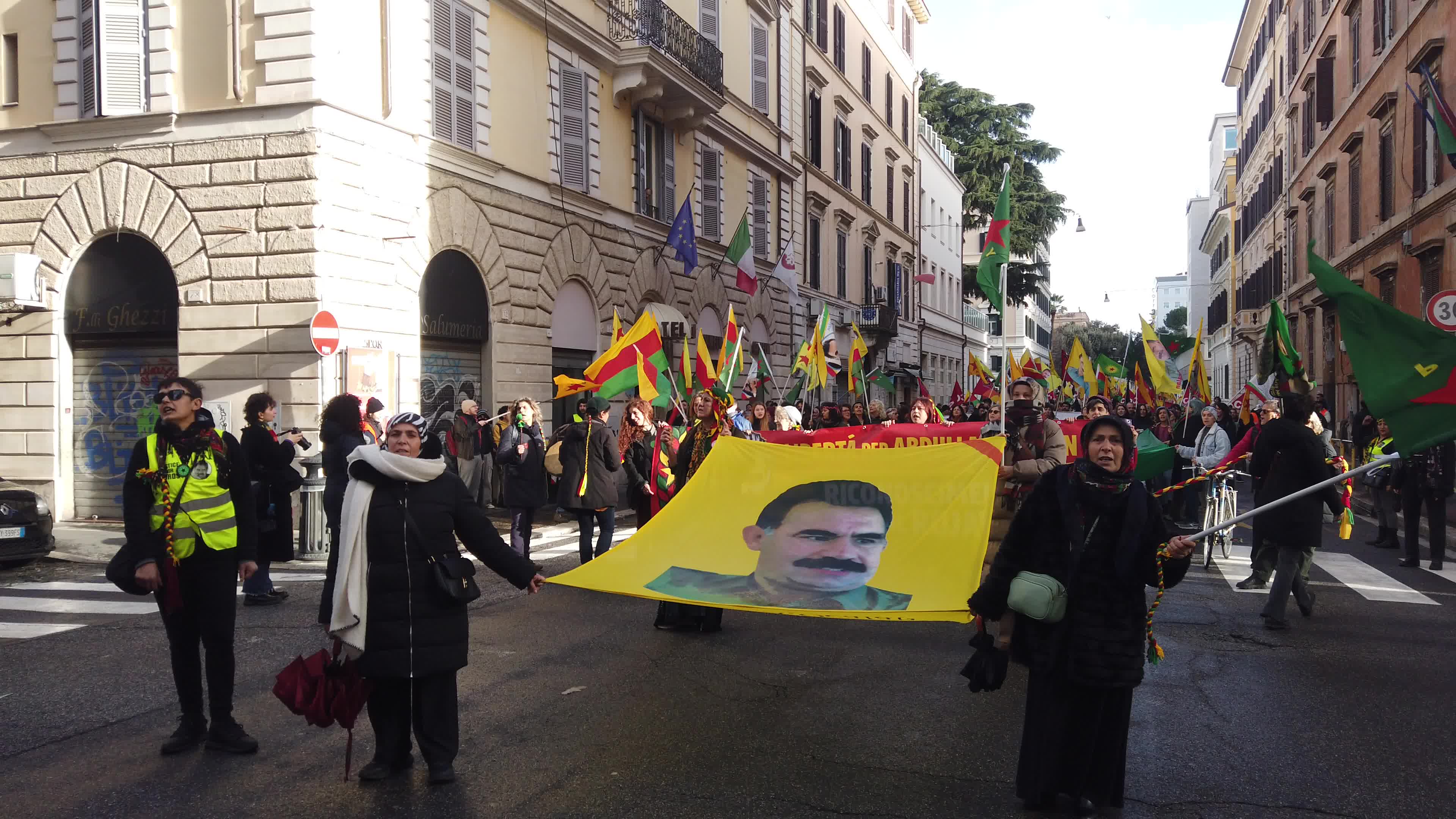 Demonstration in defence of Rojava and the release of Ocalan