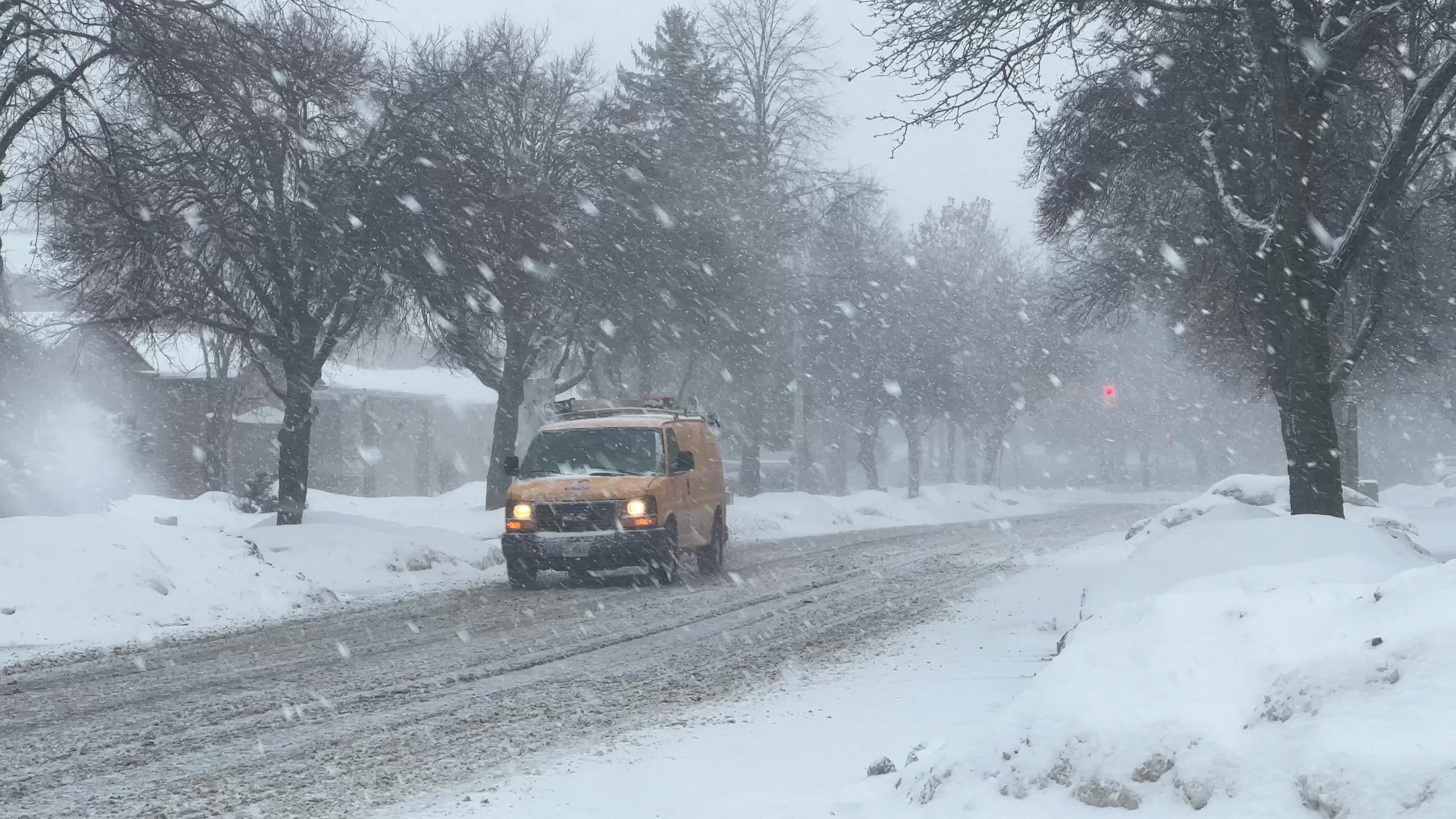 Messy mix of Winter weather arrives in Toronto