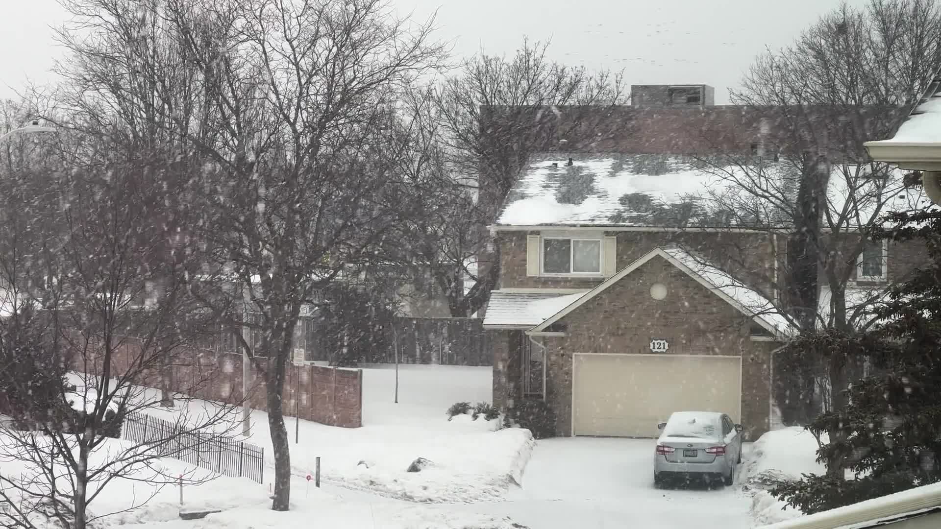 Messy mix of Winter weather arrives in Toronto - 02/18/2026