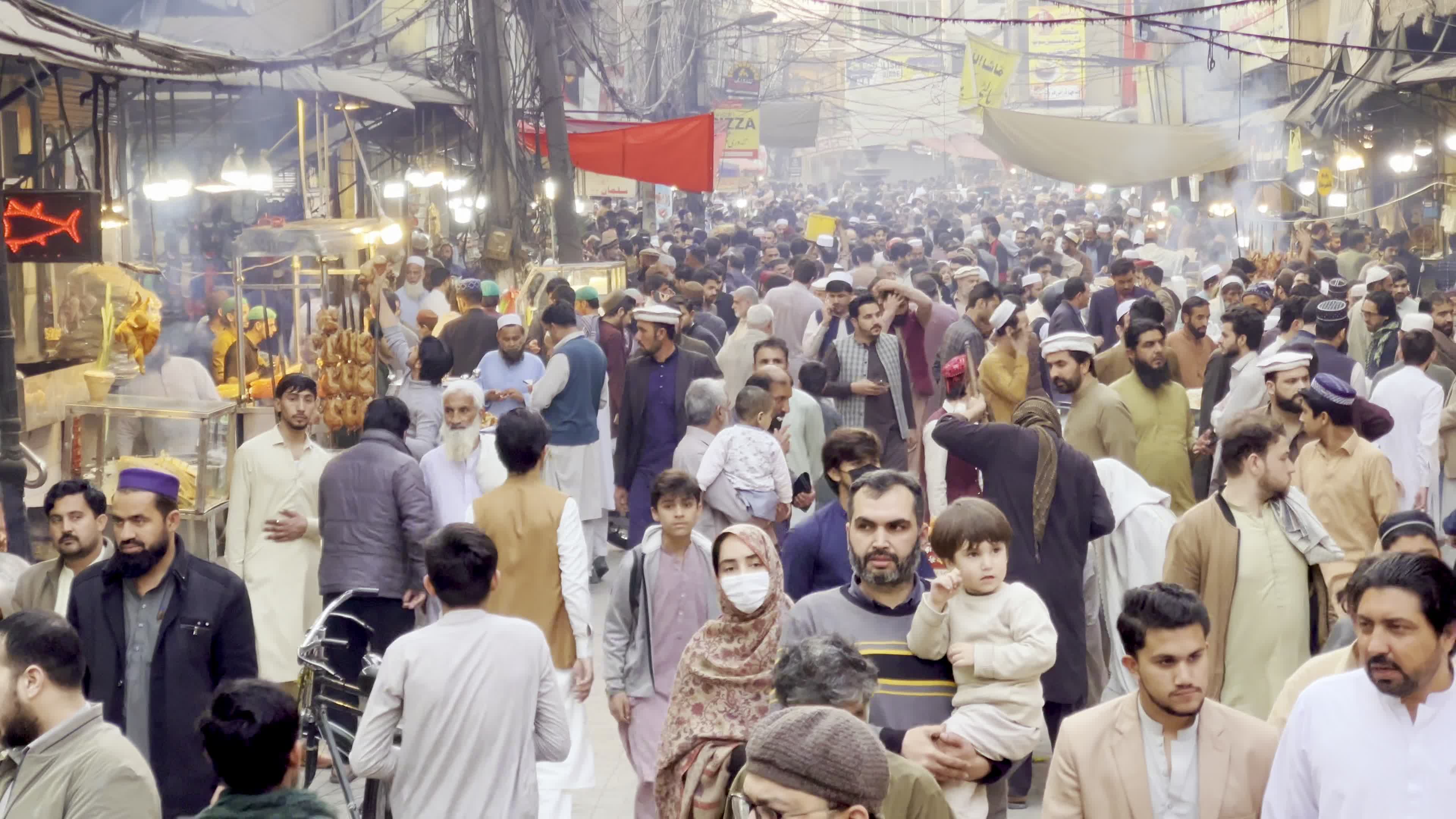 First day of the holy month of Ramadan in Pakistan
