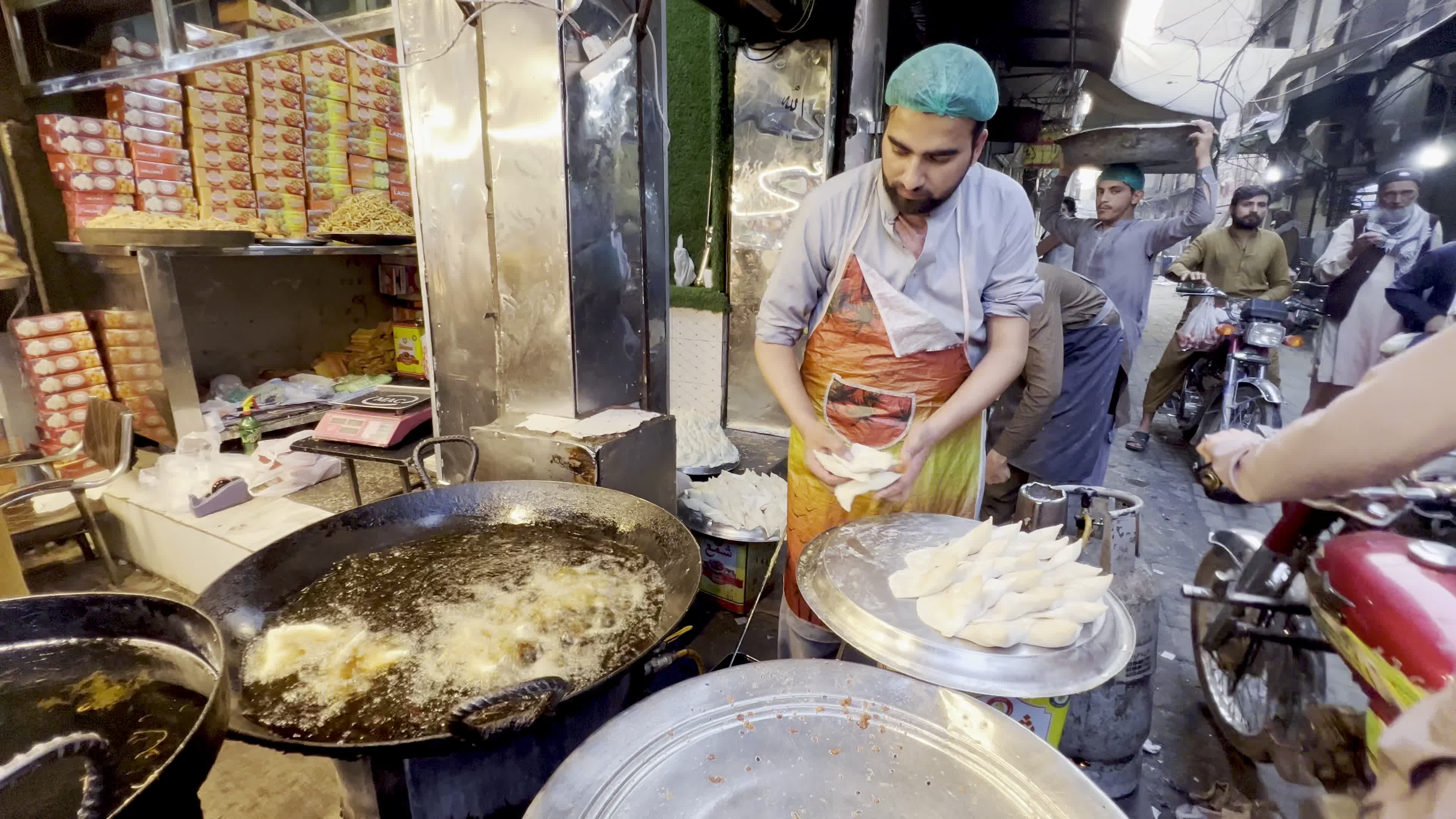 First day of the holy month of Ramadan in Pakistan