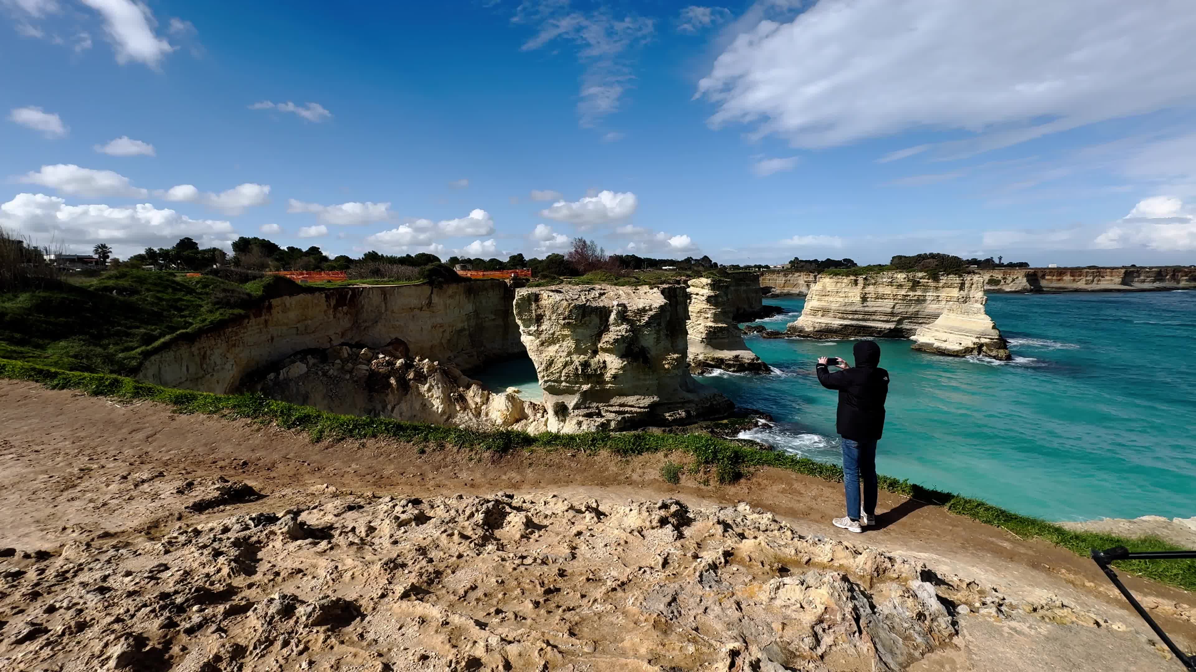 Italy's 'Lovers' Arch' collapses into sea on Valentine's Day