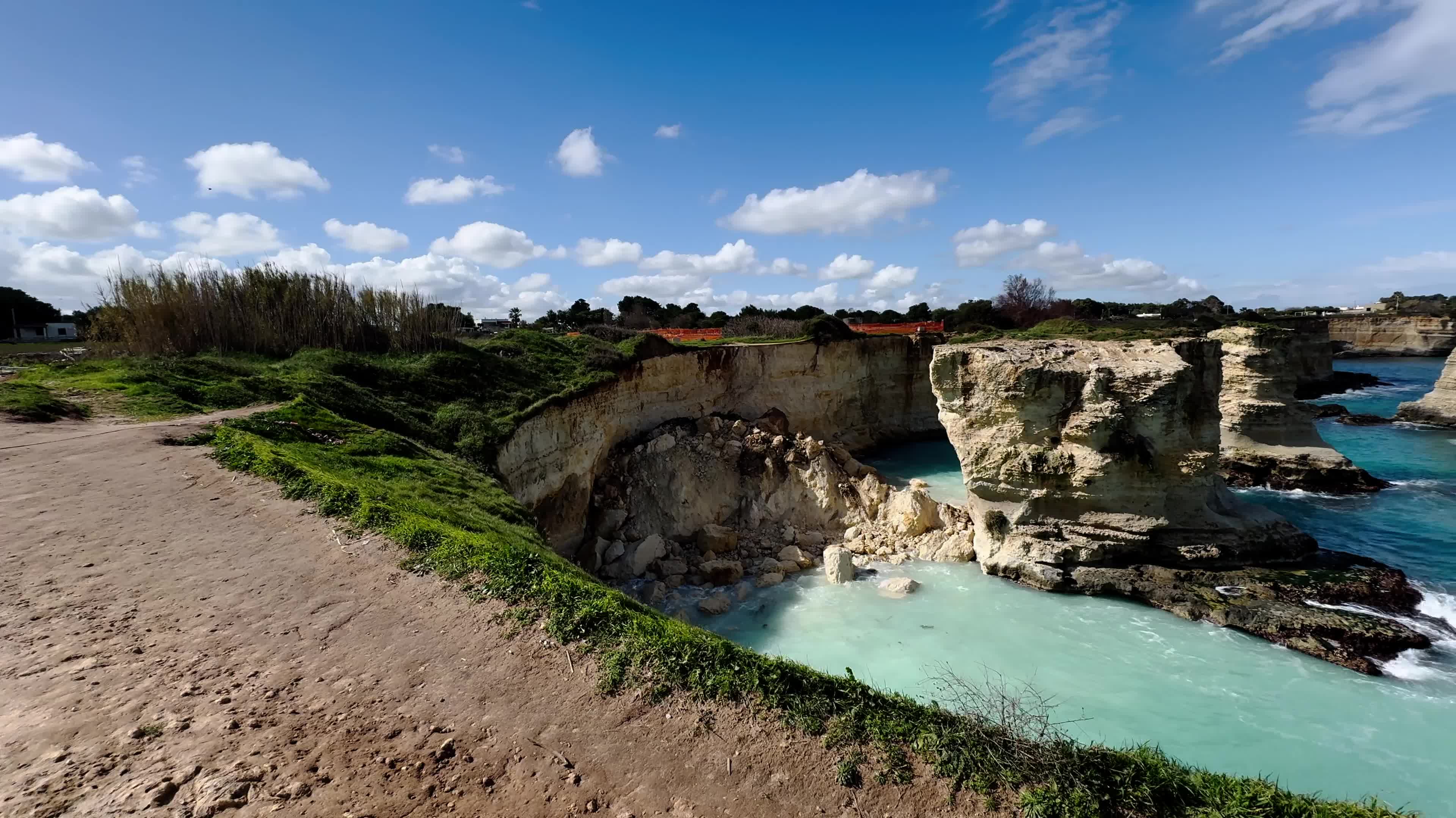 Italy's 'Lovers' Arch' collapses into sea on Valentine's Day