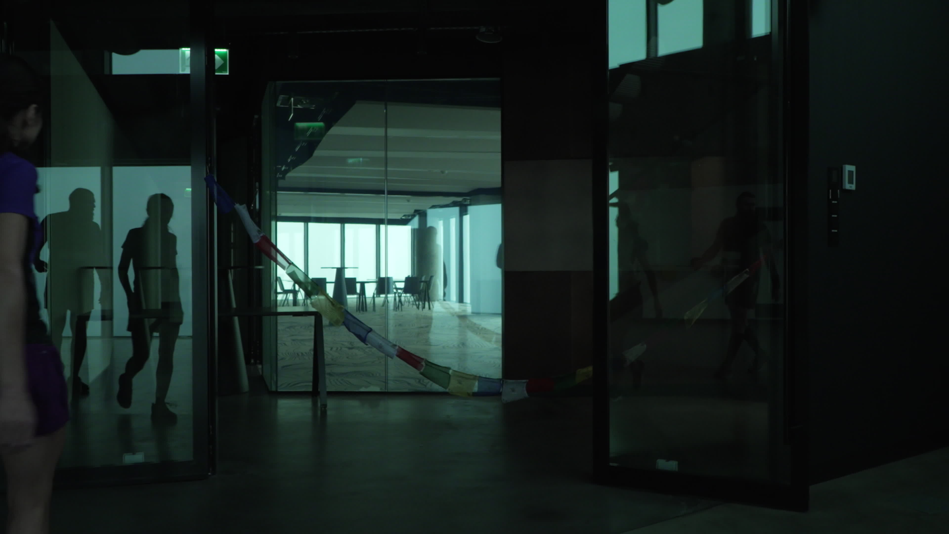 People take part in "Everest" skyscraper run