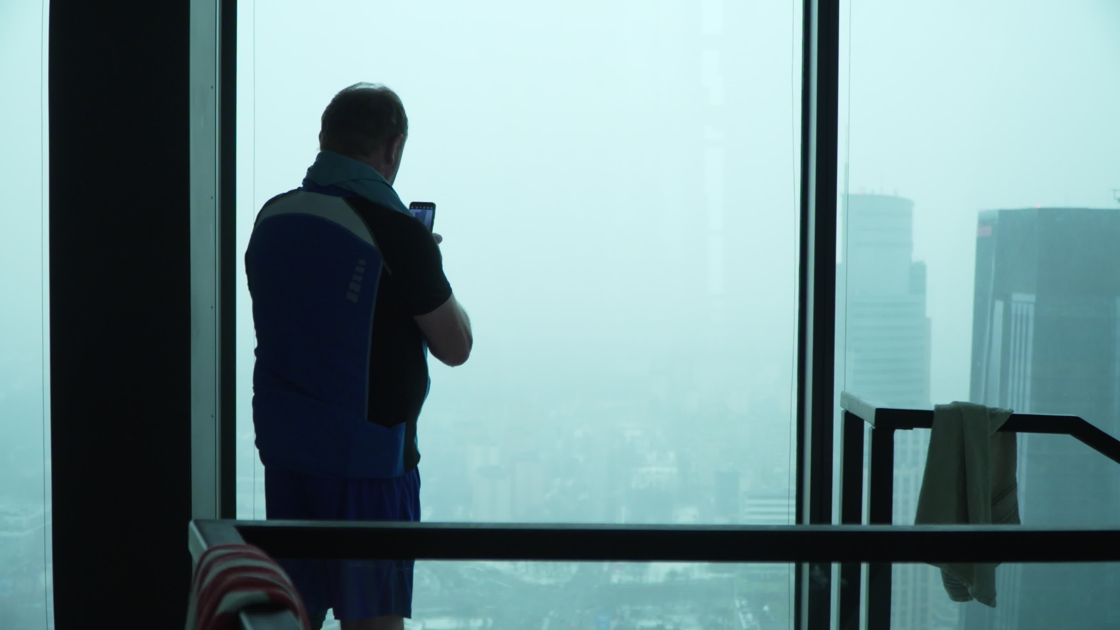 People take part in "Everest" skyscraper run