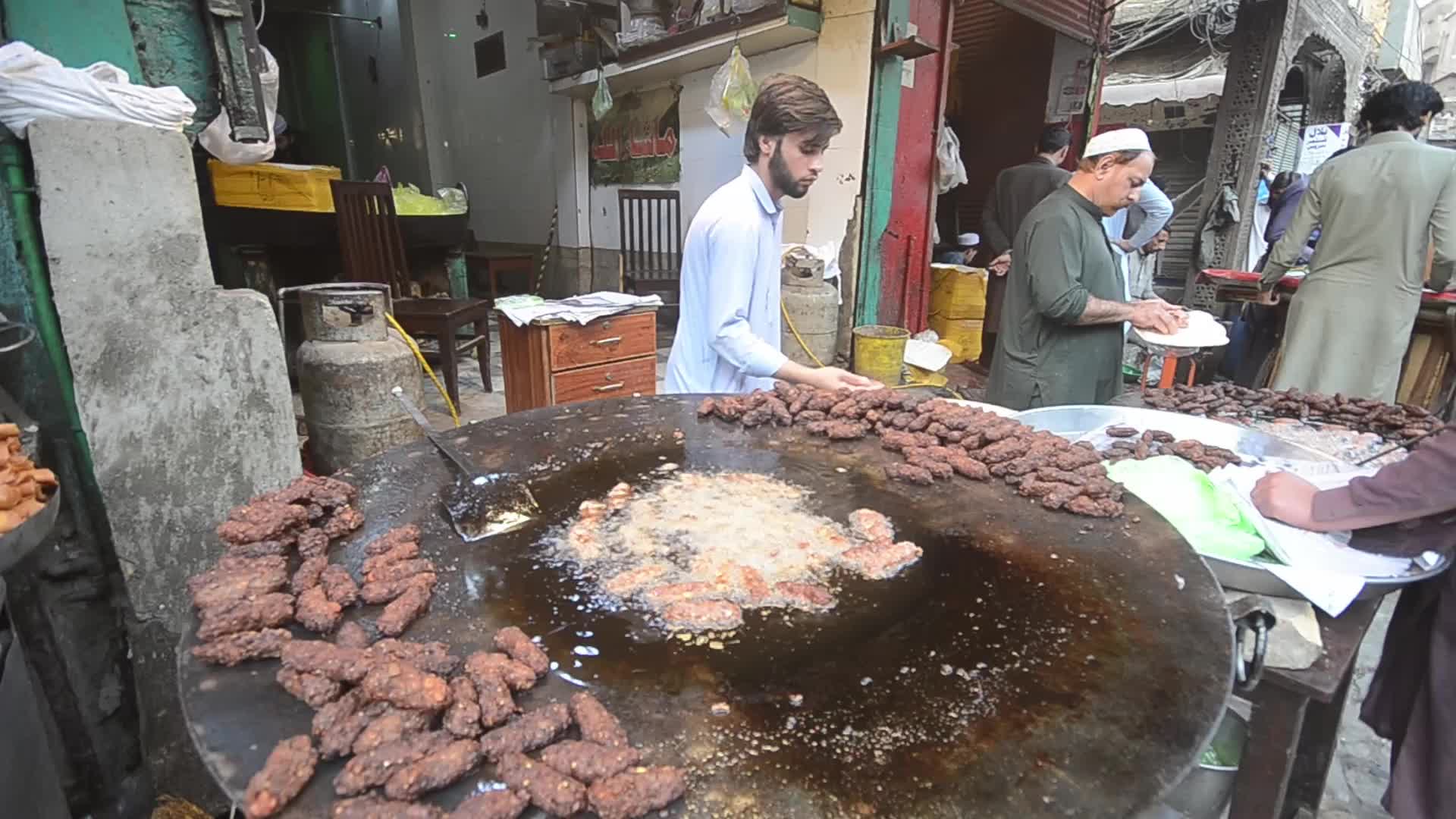 Vendors Prepare Iftar on the 4rd Day of Ramadan in Peshawar