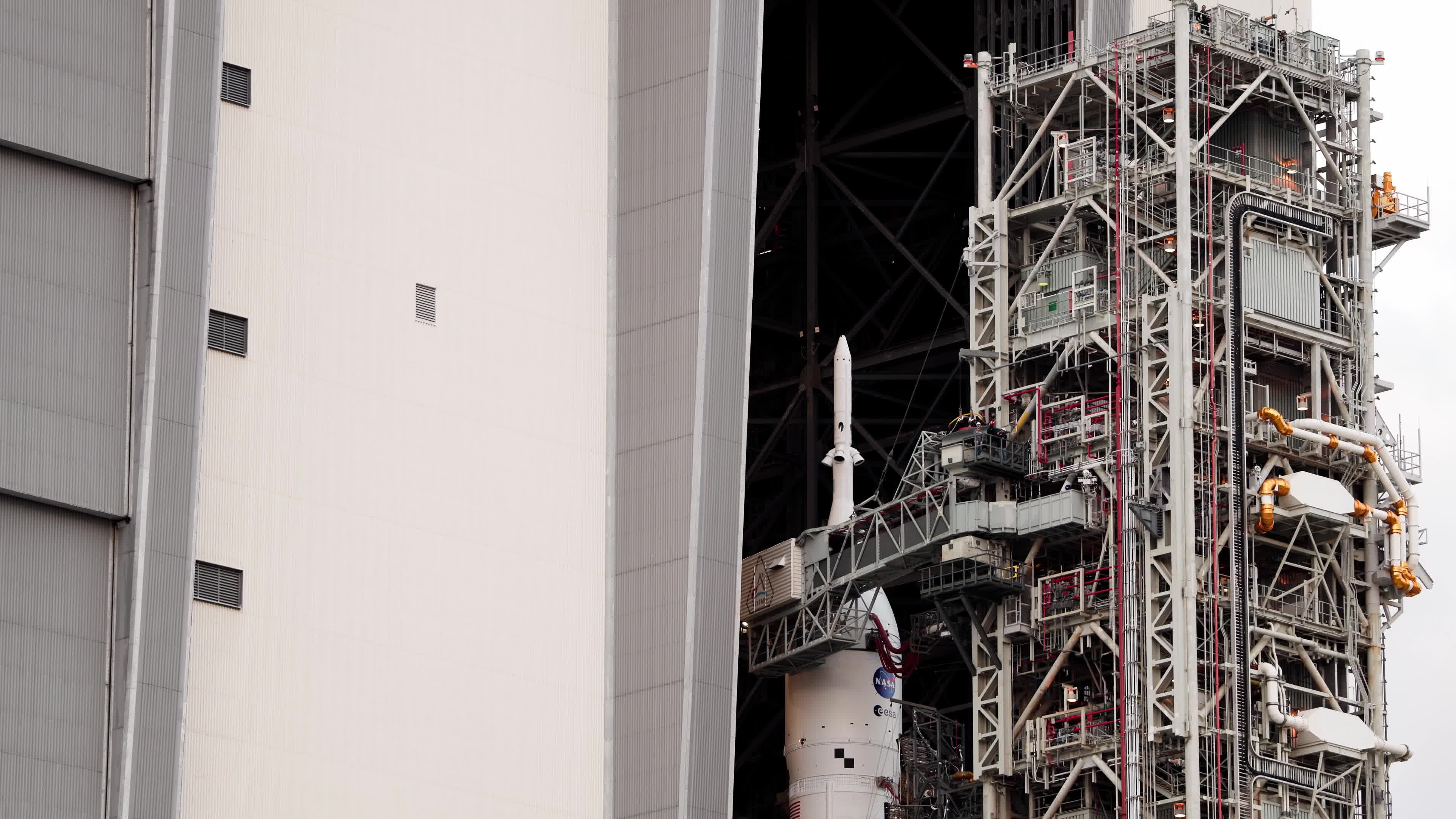 NASA Artemis II Rollout