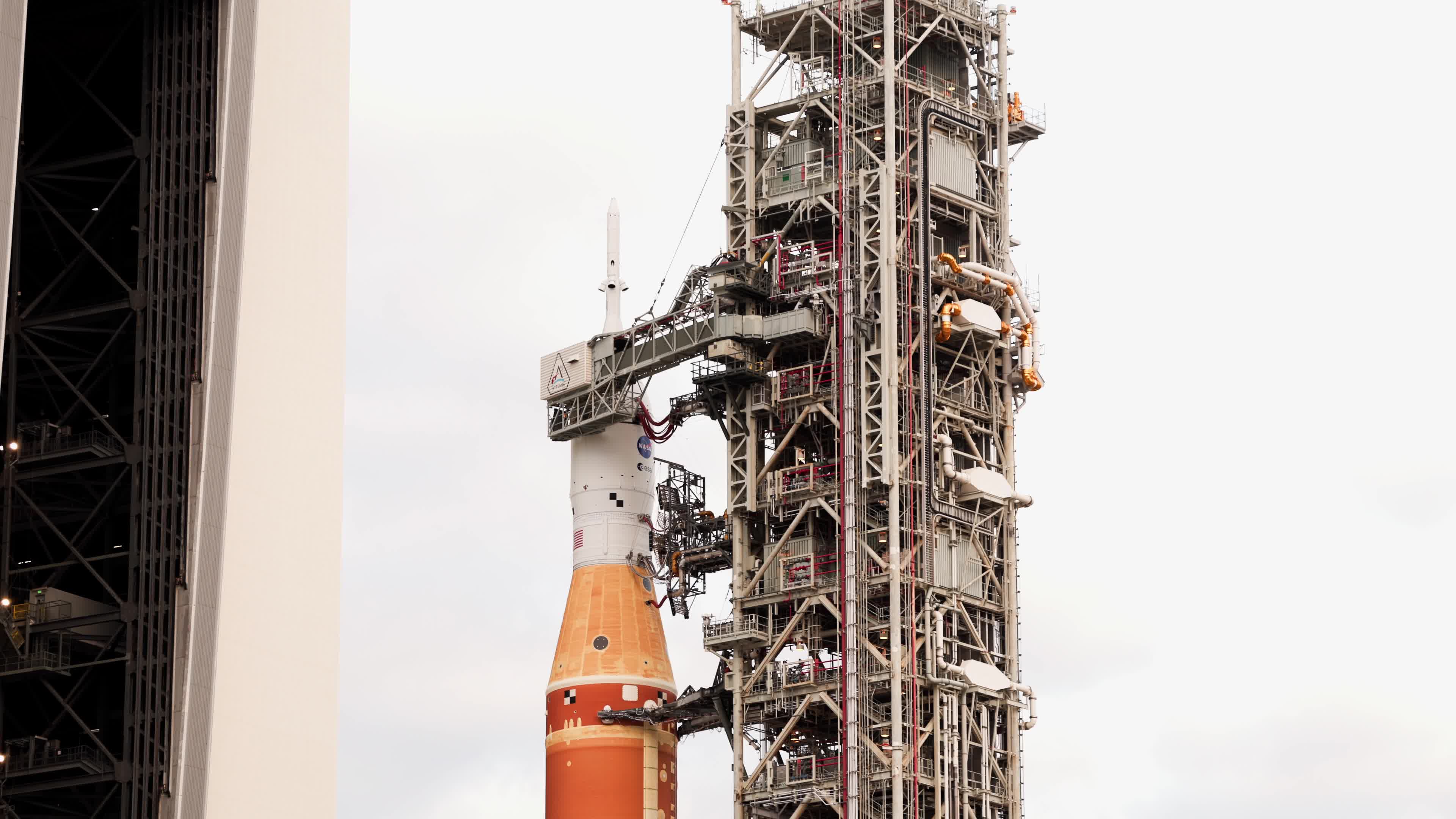 NASA Artemis II Rollout