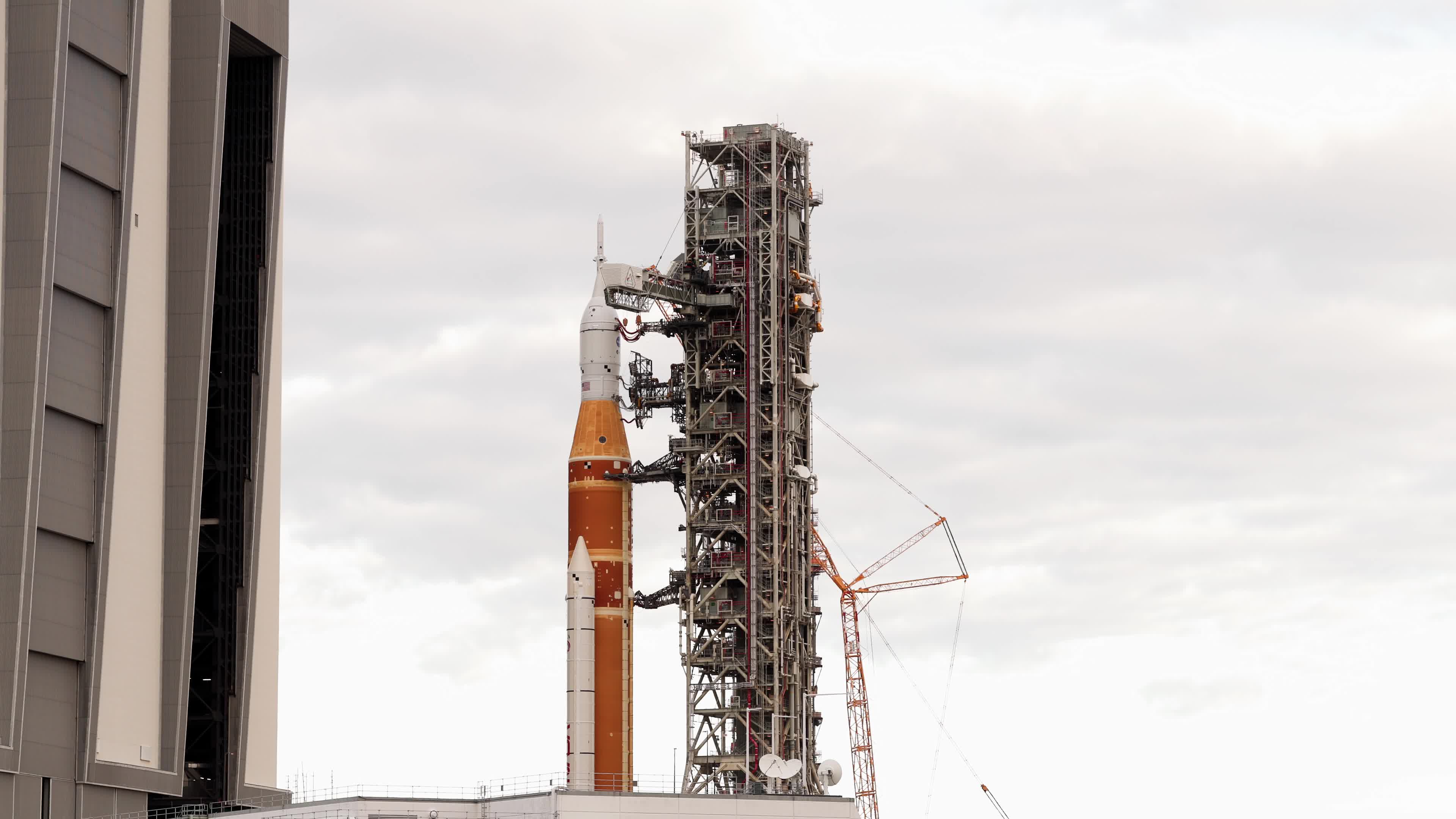 NASA Artemis II Rollout