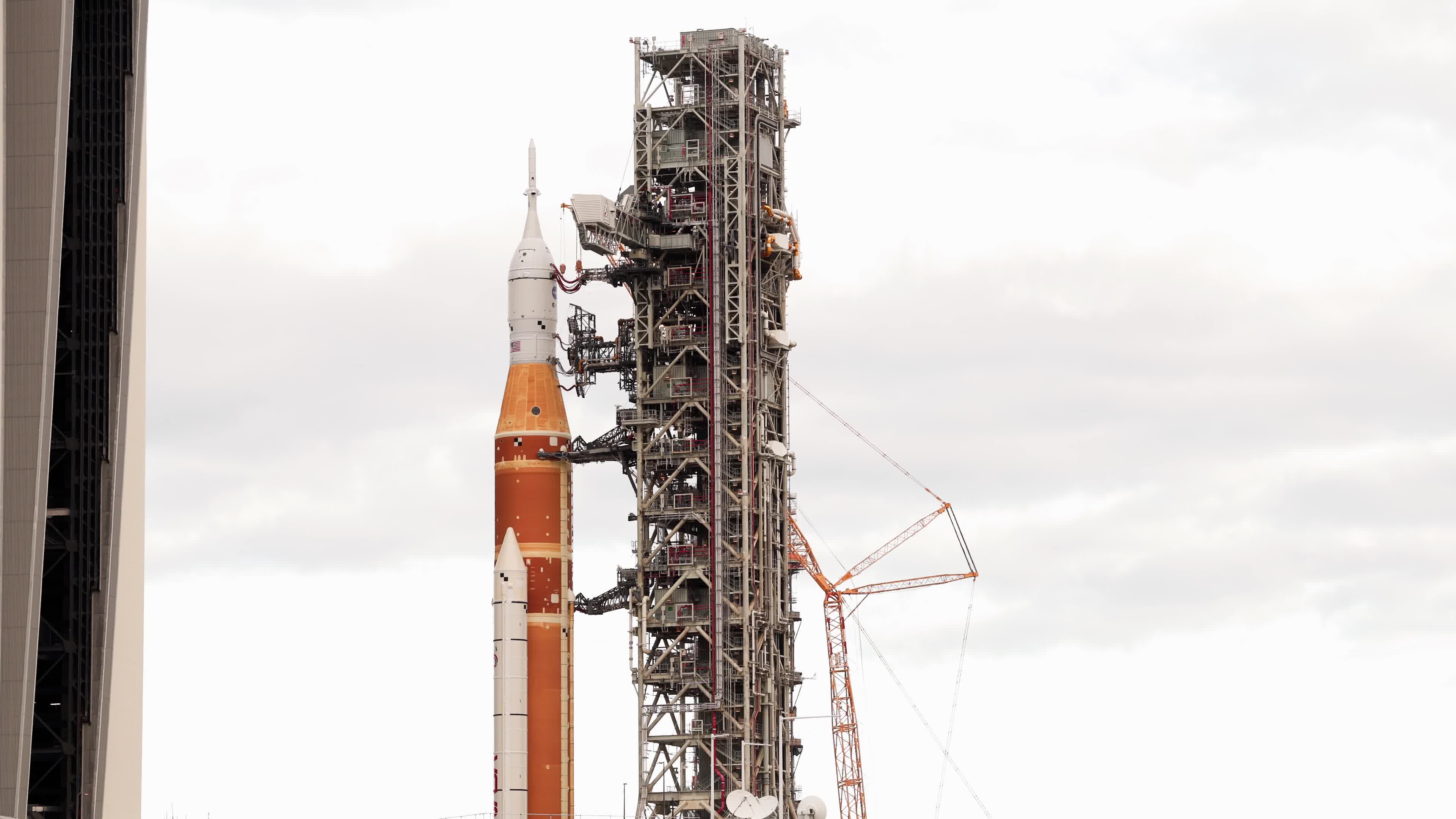 NASA Artemis II Rollout