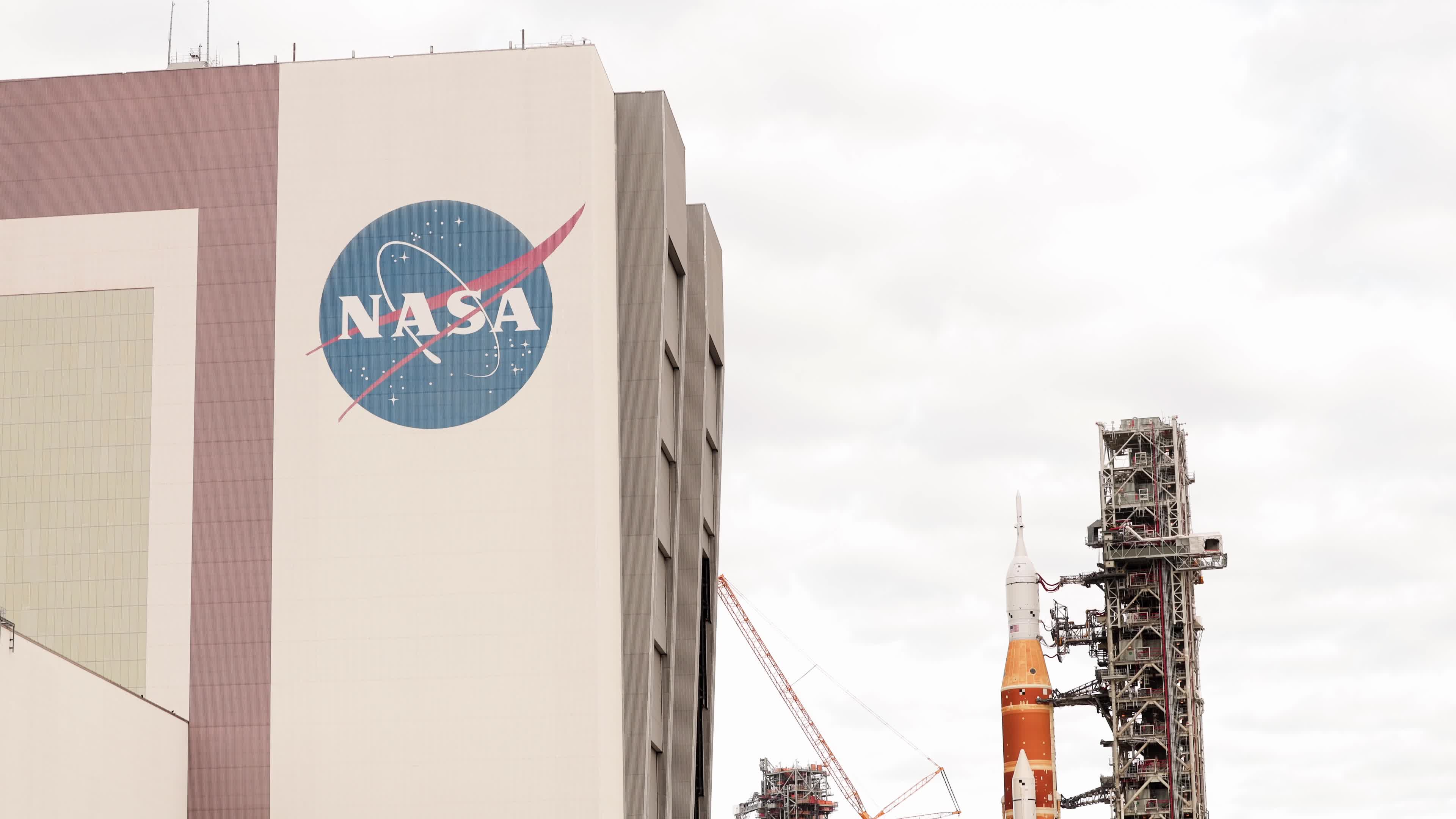 NASA Artemis II Rollout