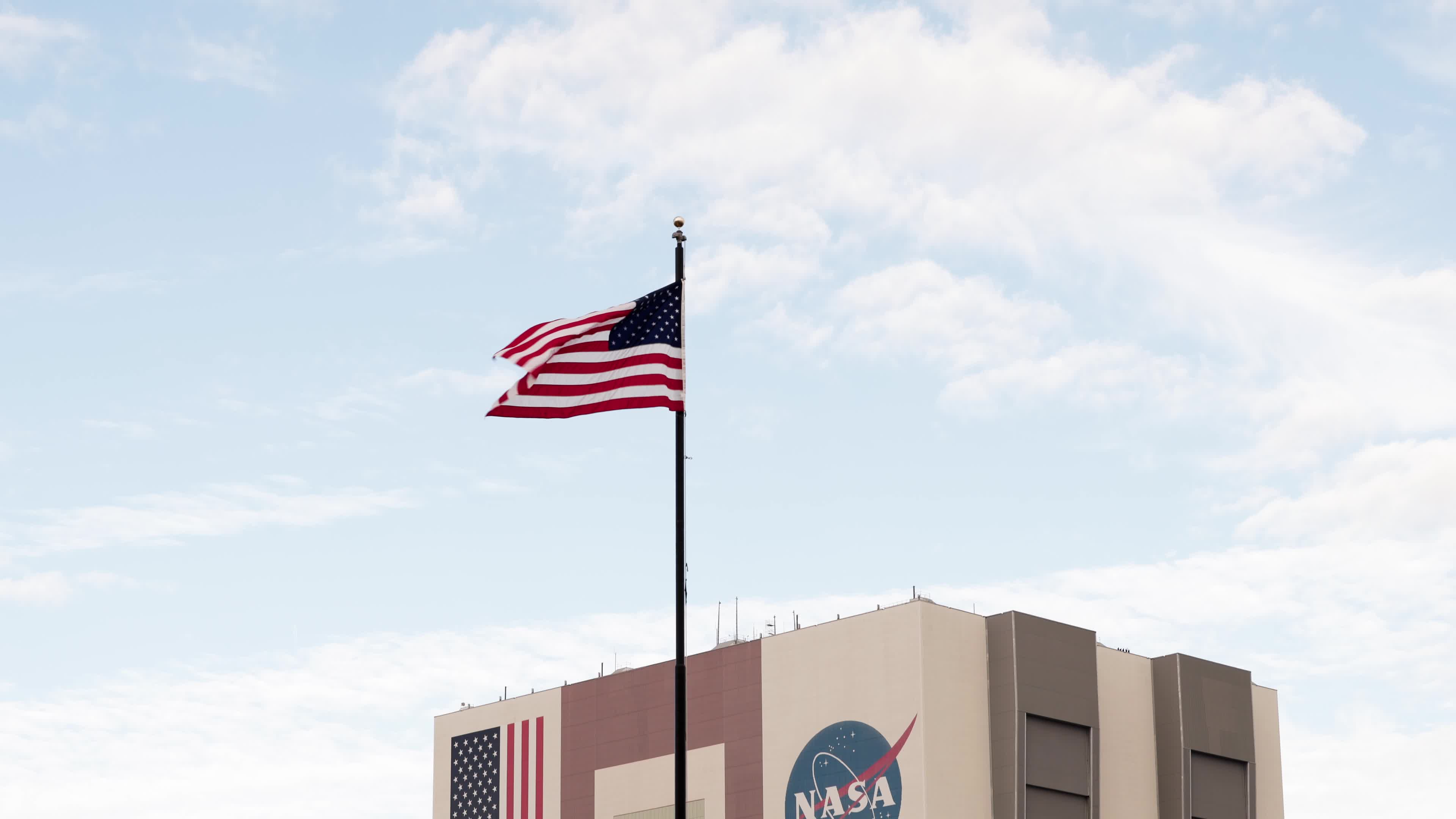 NASA Artemis II Rollout