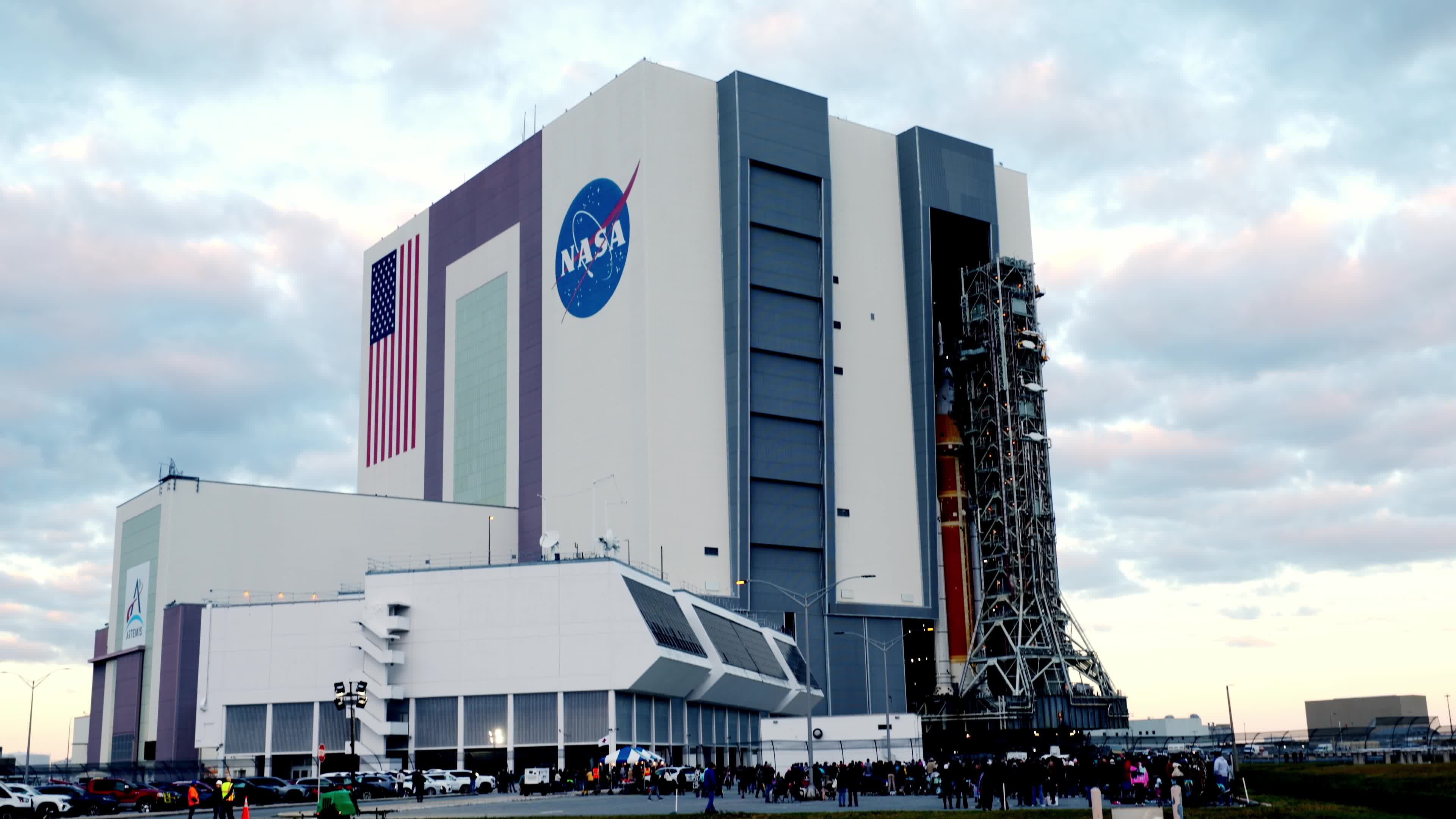 NASA Artemis II Rollout