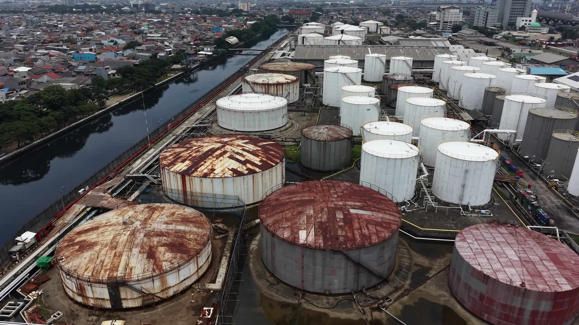 oil price hike issue