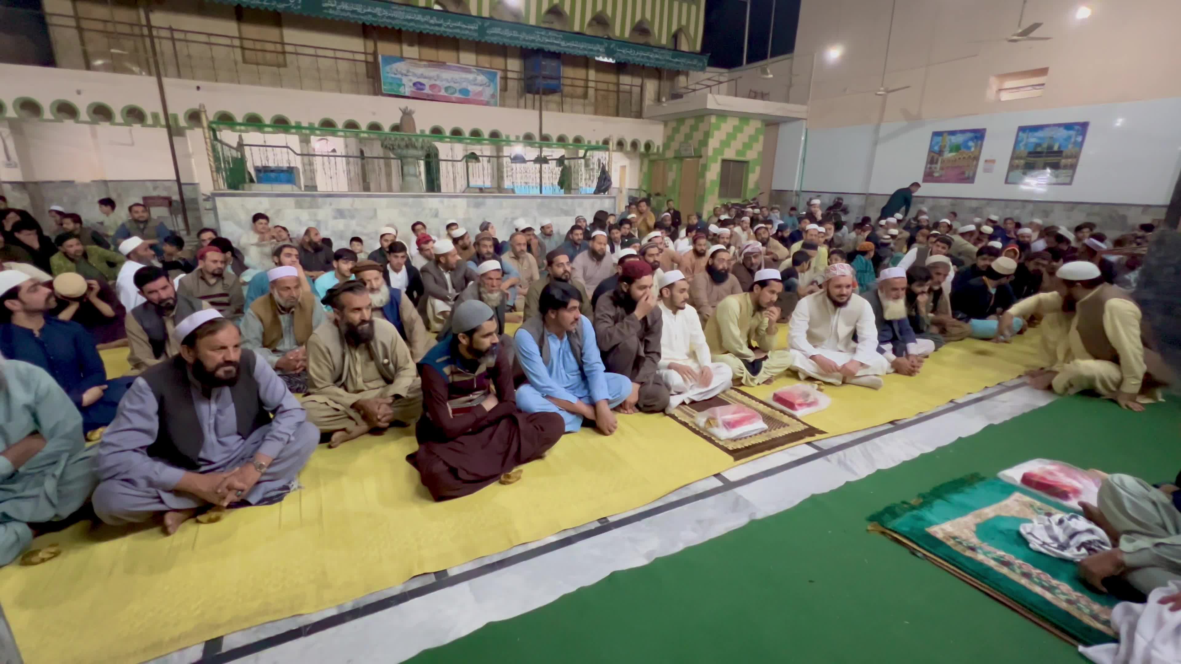 Pakistan: Quran Completion Marked with Prayers and Charity at Historic Peshawar Mosque